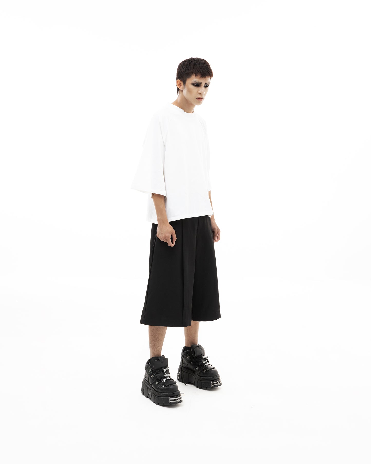 ssss-men-black-classic-shorts aesir astoud
