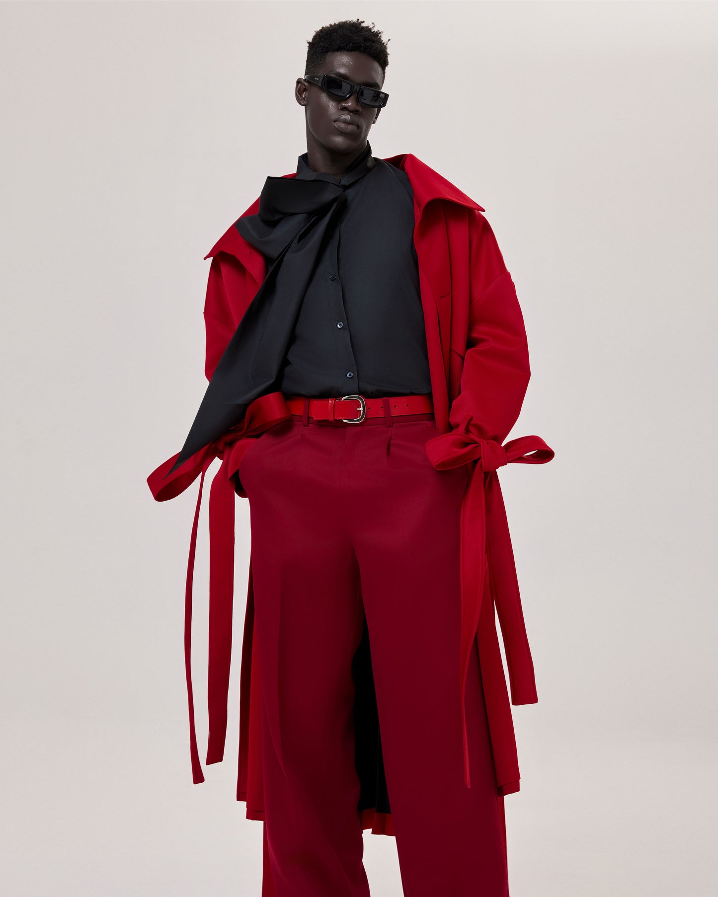 bow-tie-shirt-black astoud caostu