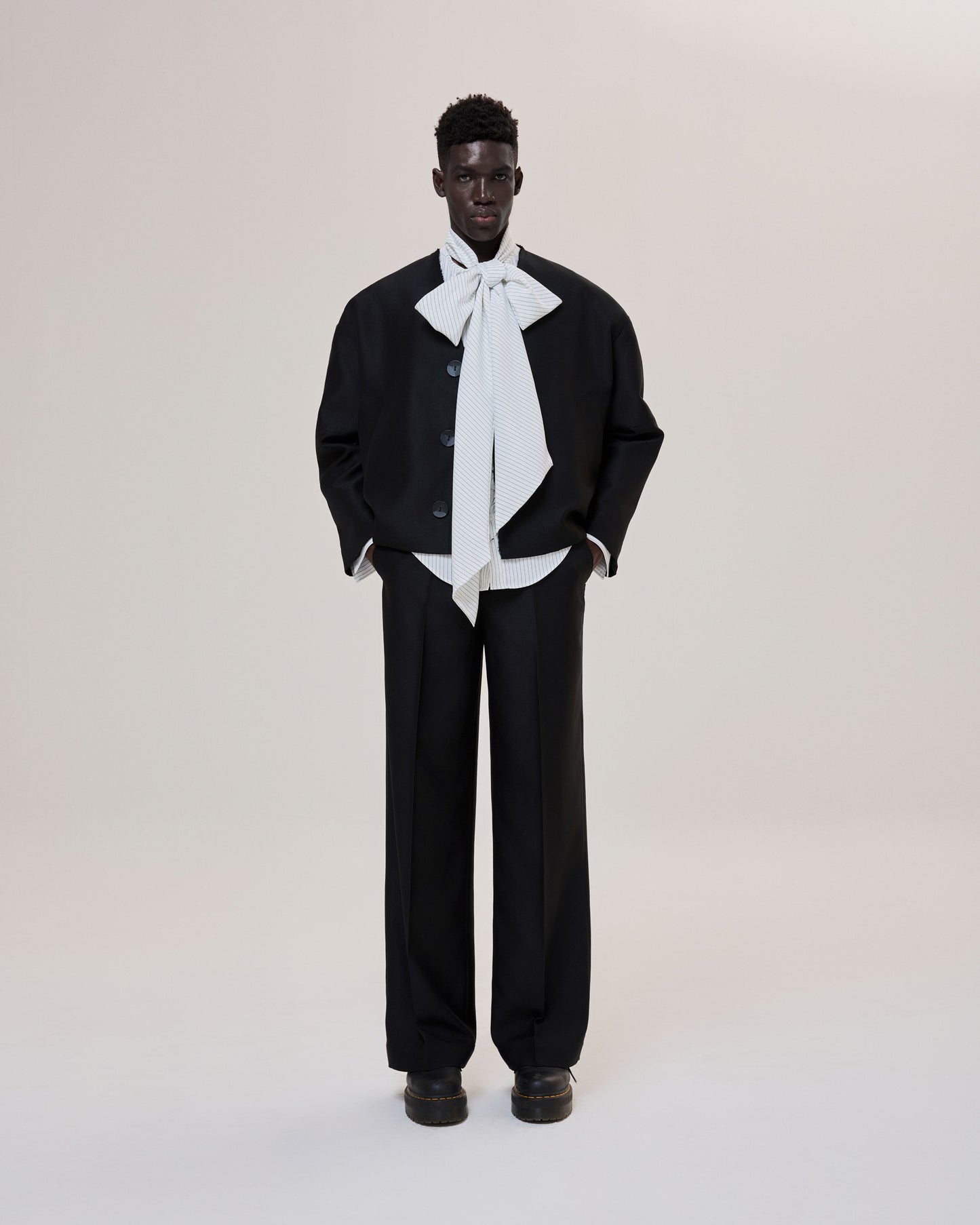 babe-blazer-black astoud caostu