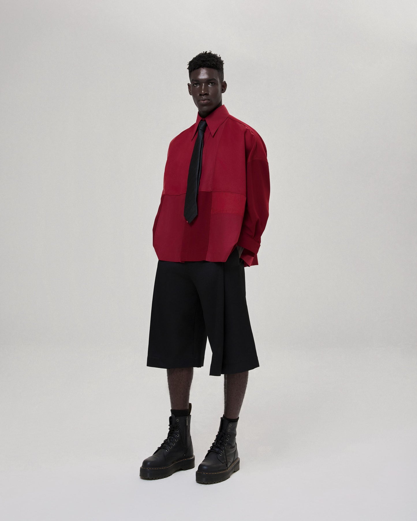 short-pleased-pants-black astoud caostu