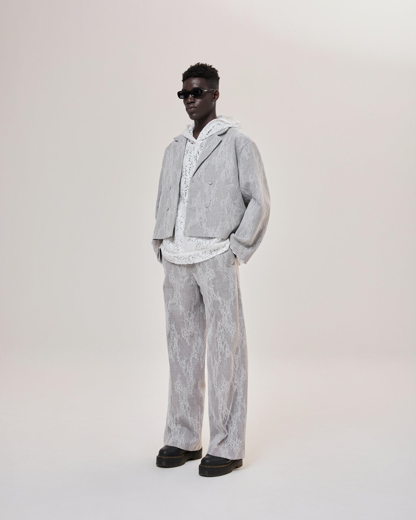 a-thousand-flowers-blazer-grey astoud caostu