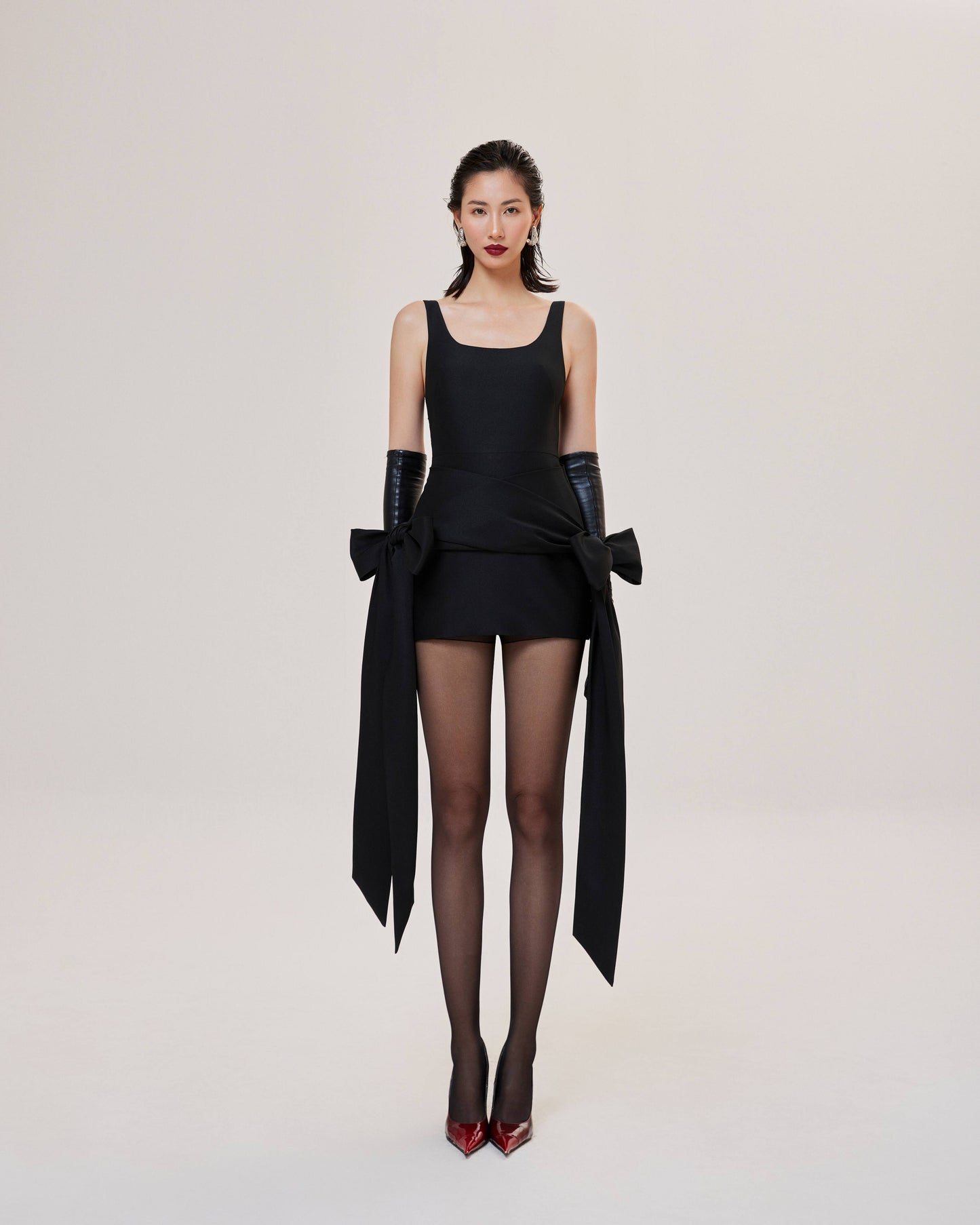 tie-dress-black astoud caostu
