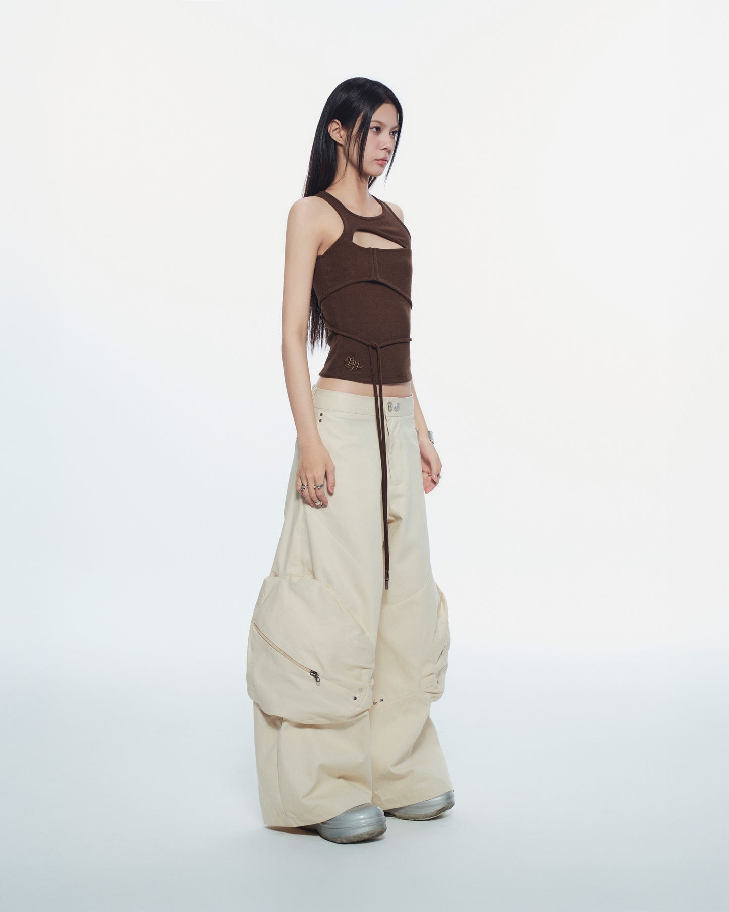 brown-conrad-sleeveless-top bunnyhill astoud