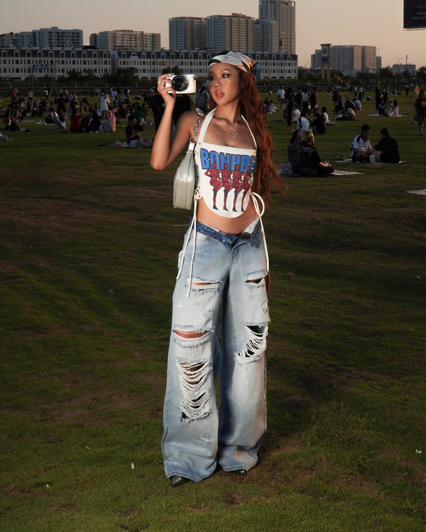 sg-s-distressed-ripped-jean tatichu astoud