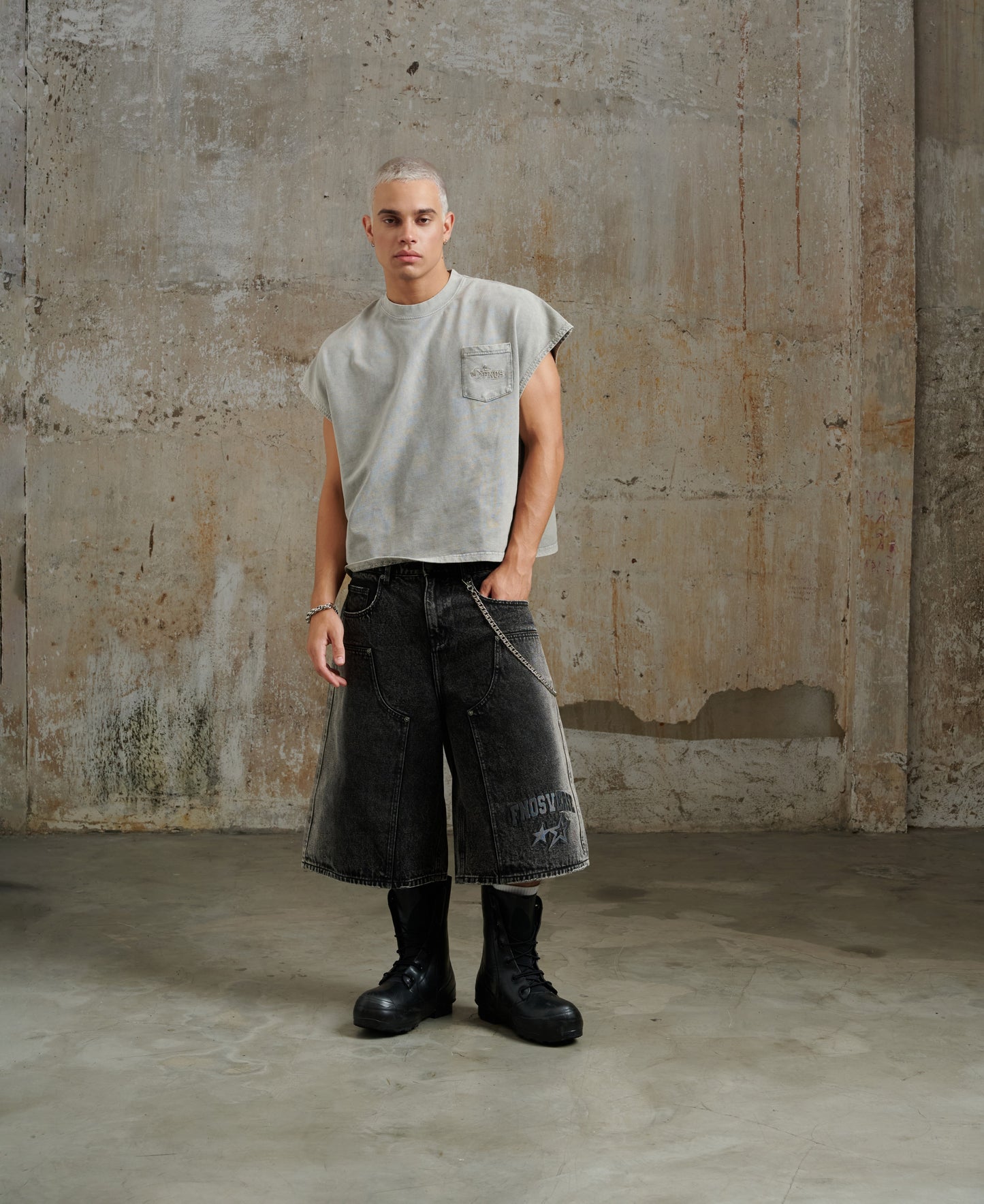 Tbc4 - "Fnos" Washed Bat Cut T-Shirt - Gray