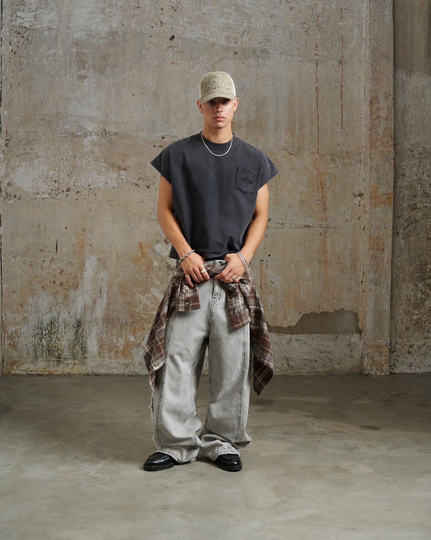 Tbc3 - "Fnos" Washed Bat Cut T-Shirt - Black