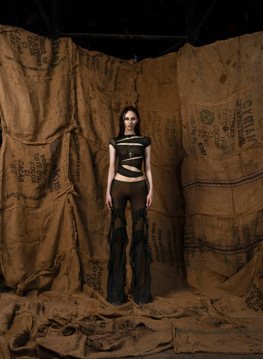 mother-cut-out-mesh-top tatichu astoud