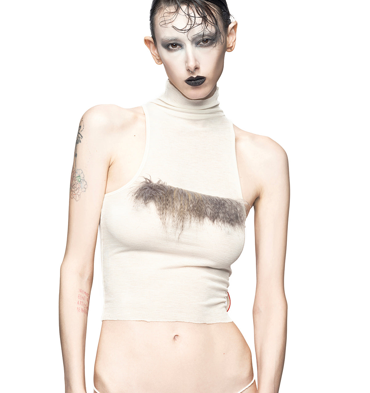 Fangs Out Top