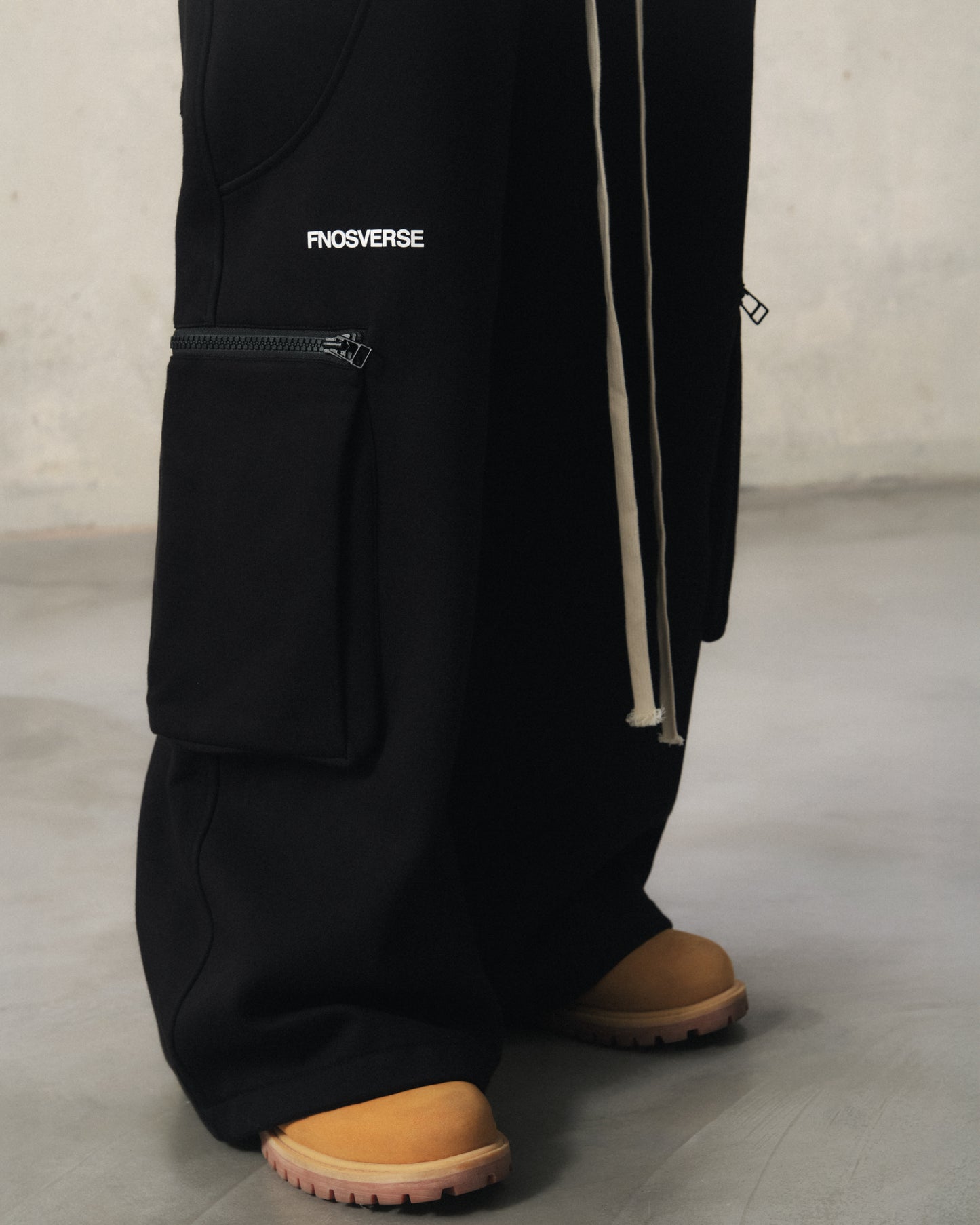 psp1-fnos-fermeture-sweat-pants-black fnos astoud