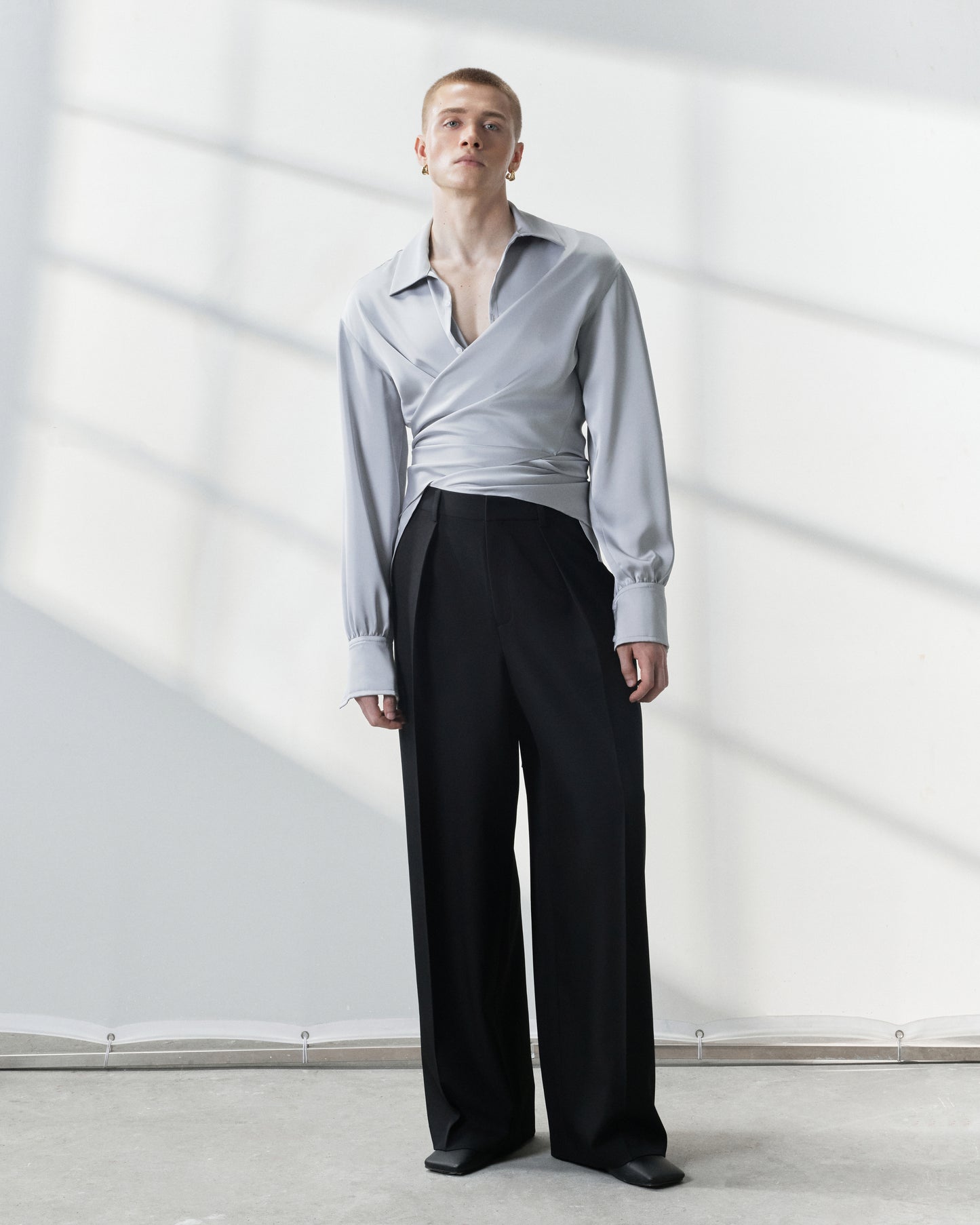 s25-mens-silver-silk-draped-shirt fortythree astoud