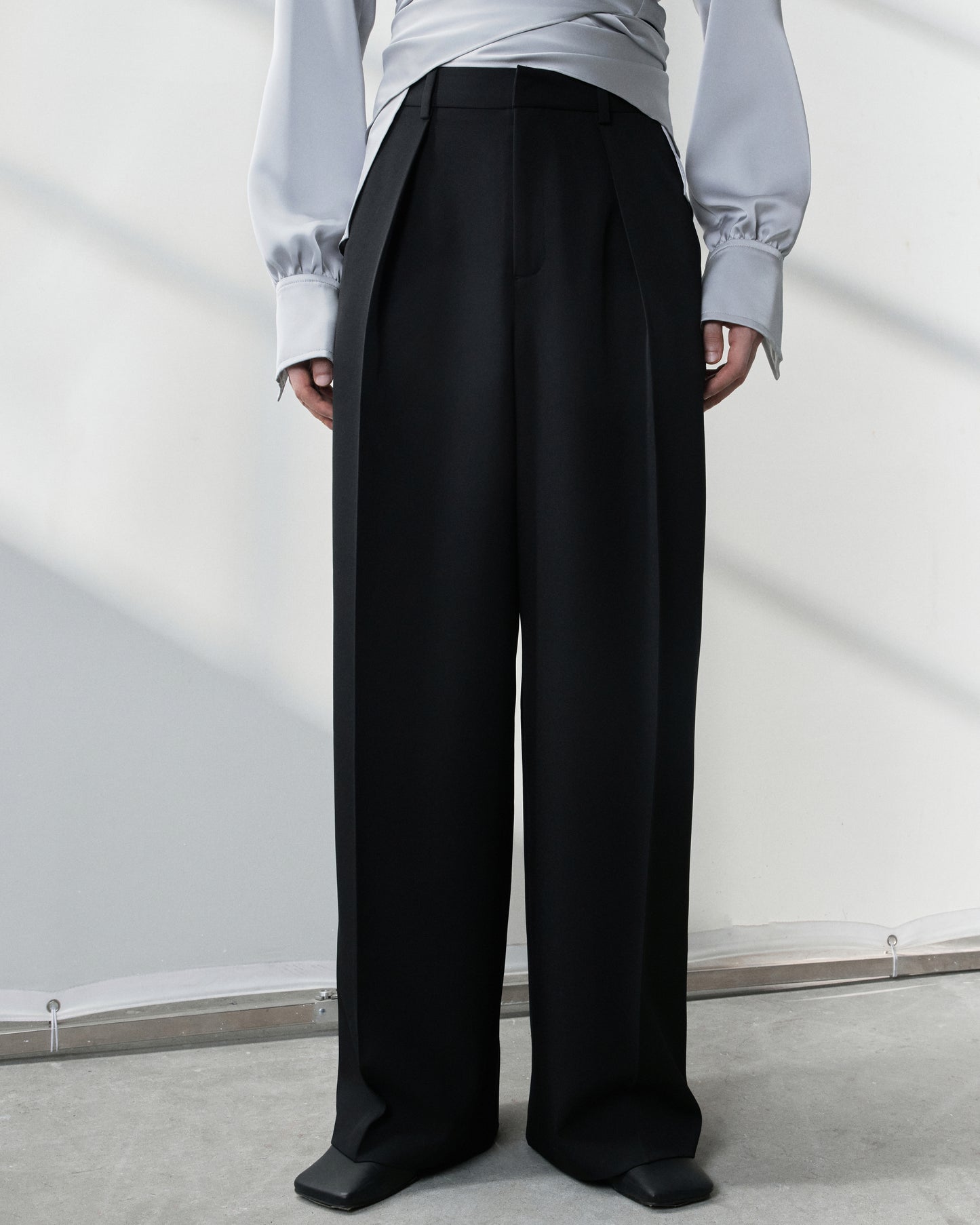 s25-mens-black-tailored-pants fortythree astoud