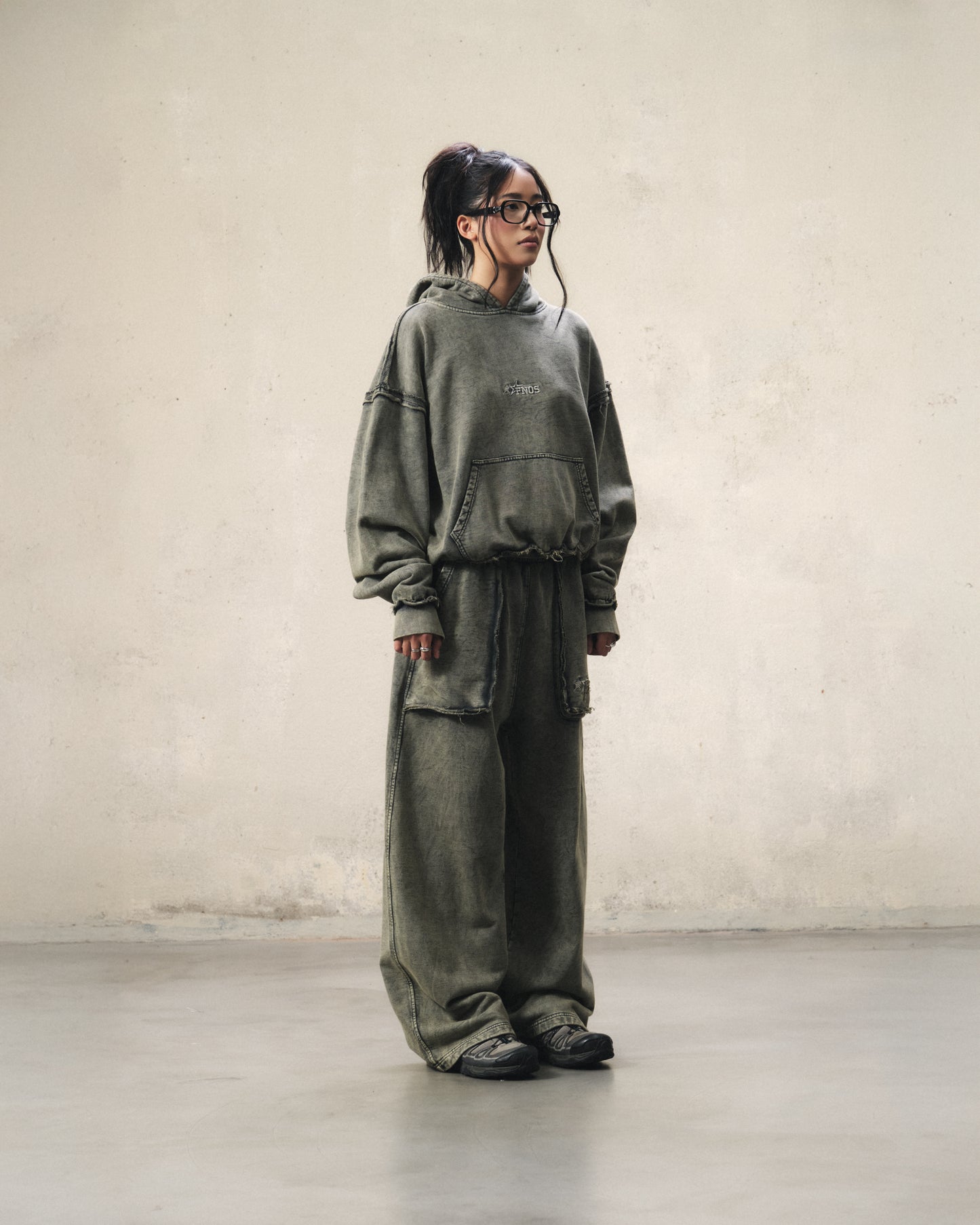 jgw4-fnos-revolte-washed-pants-olive fnos astoud
