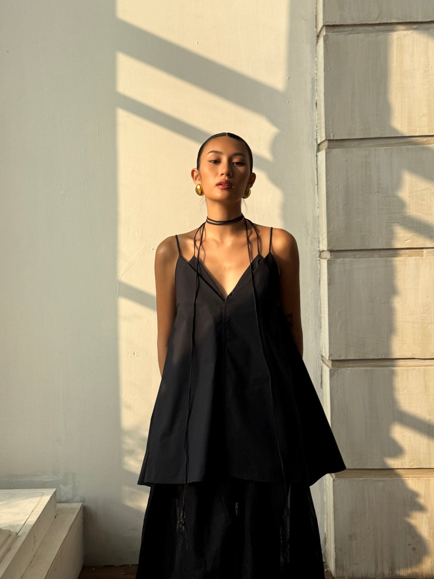 camellia-top-black astoud ain