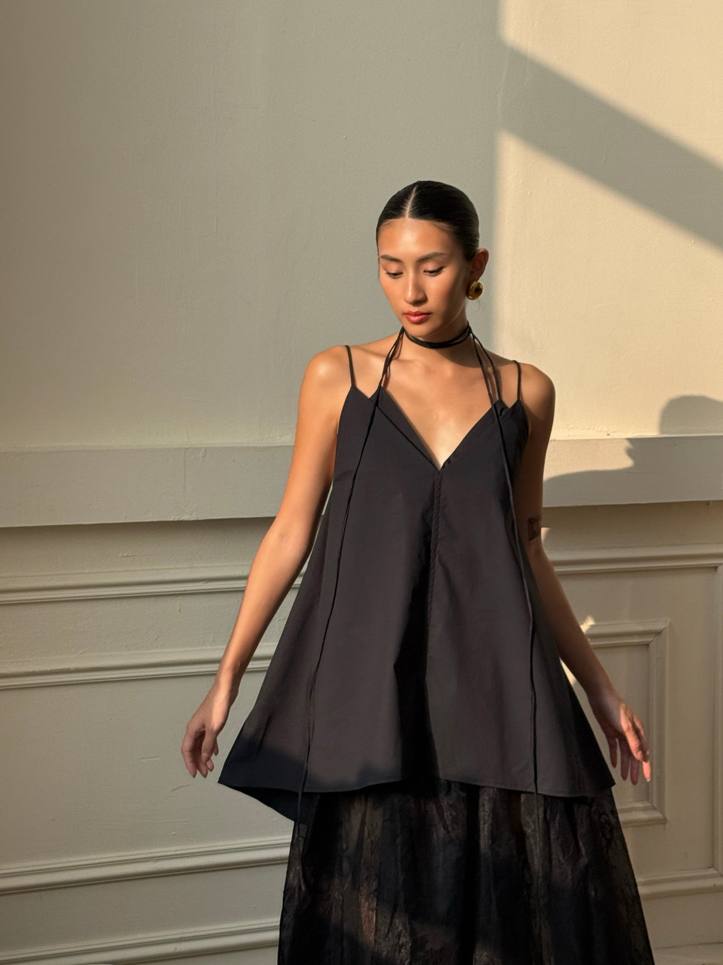 camellia-top-black astoud ain