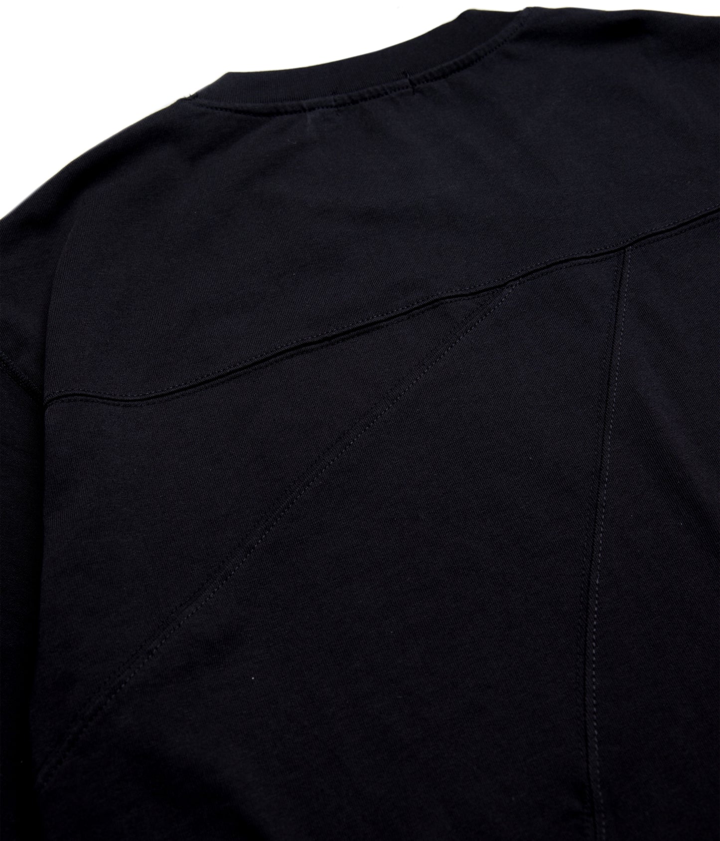black-eva-t-shirt goldie astoud