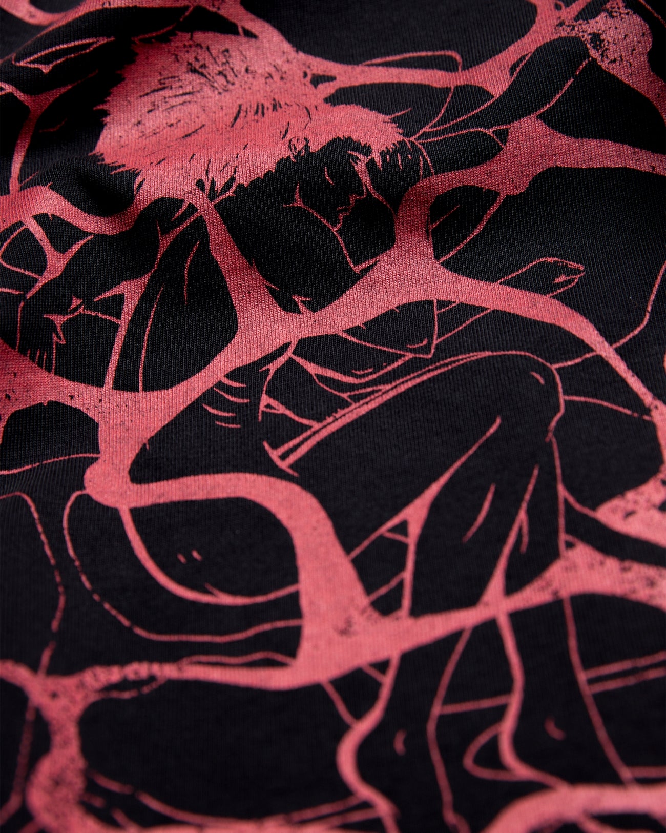 black-eva-t-shirt goldie astoud