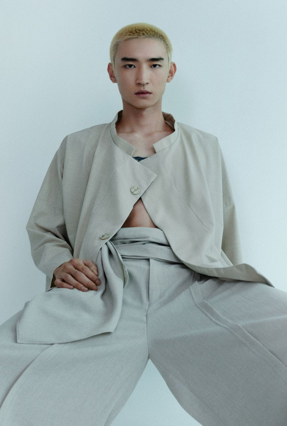 uneven-shirt-THE-IDIOT
