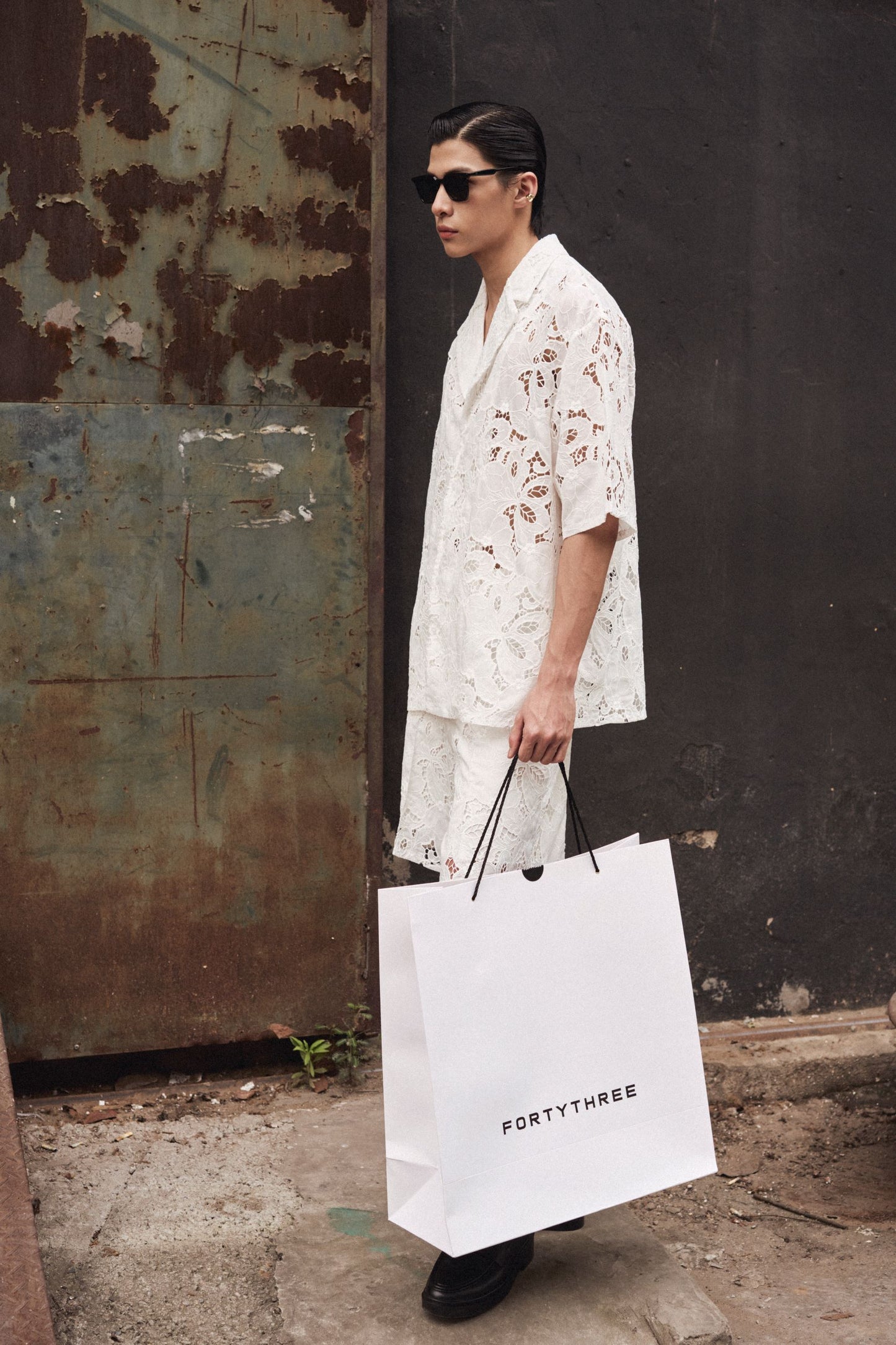 white-lace-bermuda-shorts-FORTYTHREE
