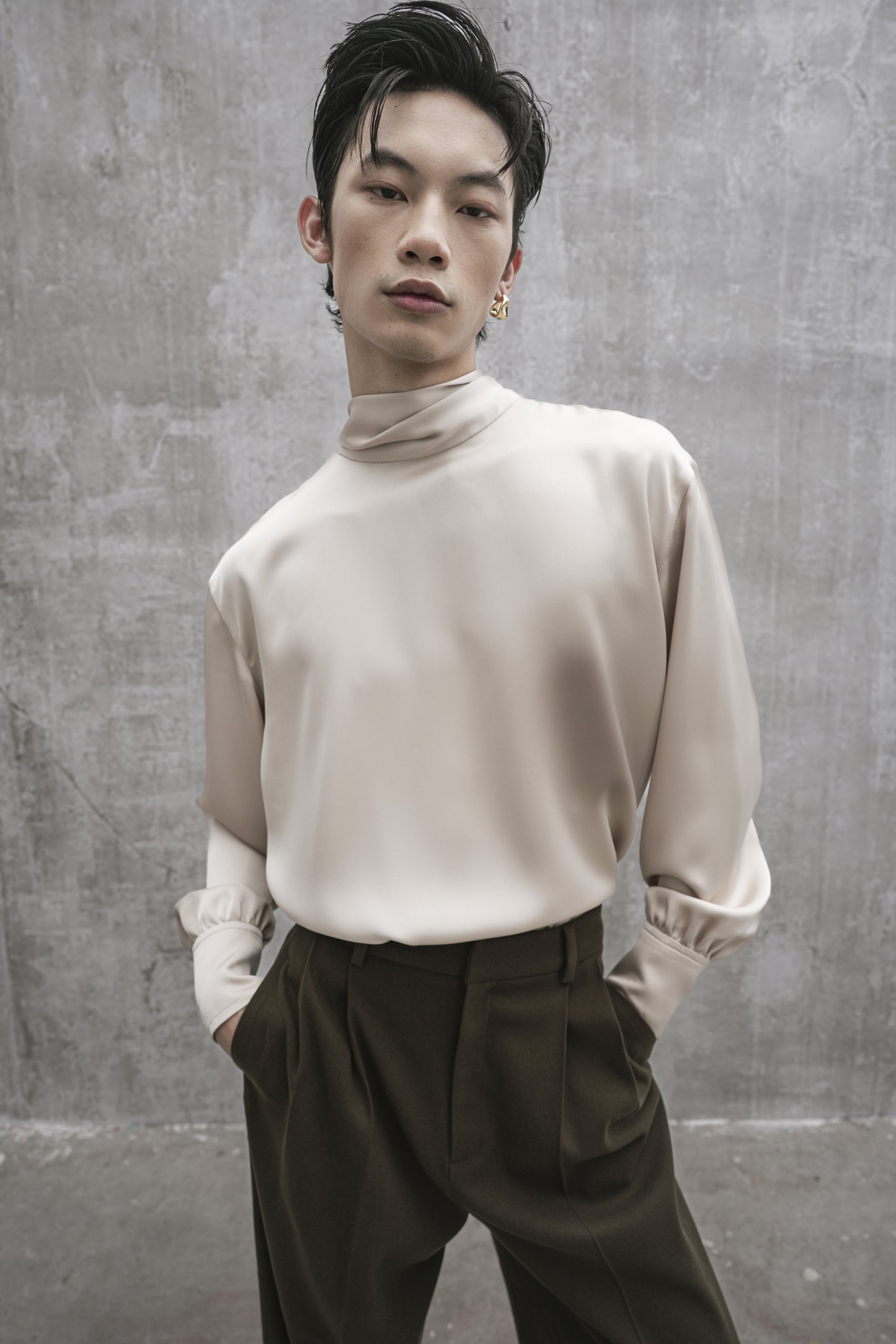 s25-mens-champagne-silk-top fortythree astoud