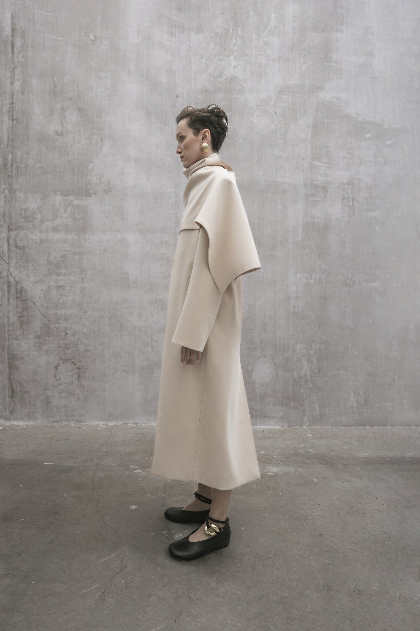 s25-unisex-cream-wool-coat fortythree astoud