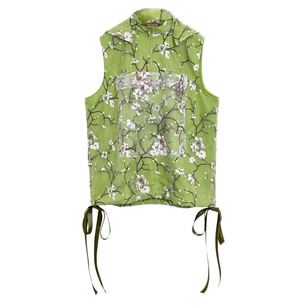 linden-hooded-vest-01-ELENA-NGN