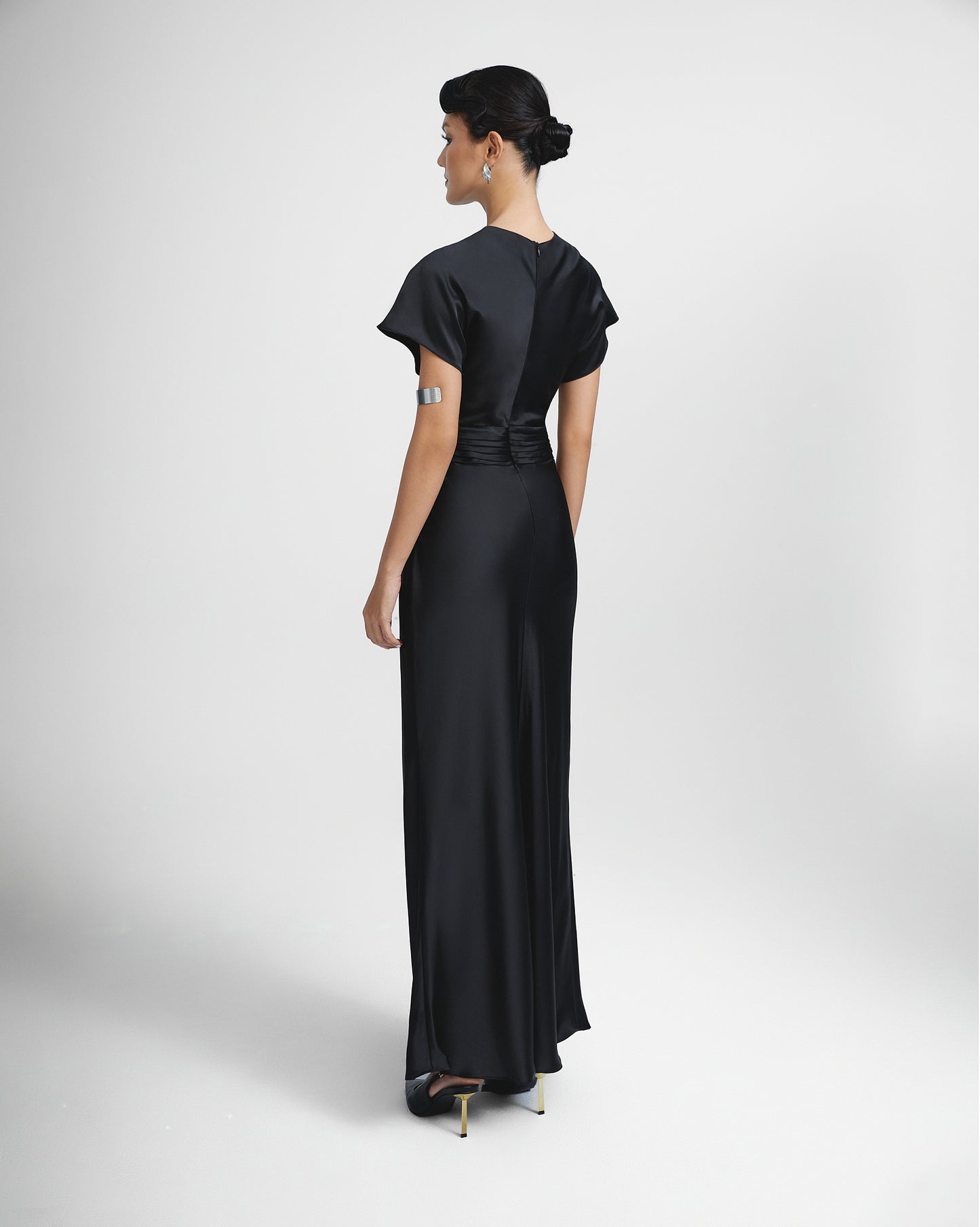 vong-gia-silk-dress-THOME