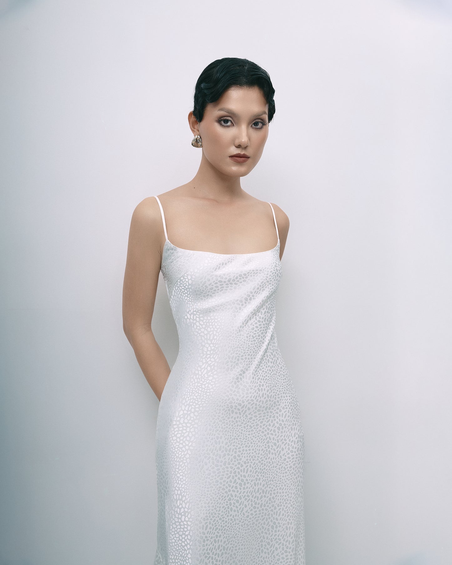 tam-tiet-silk-dress-white-THOME