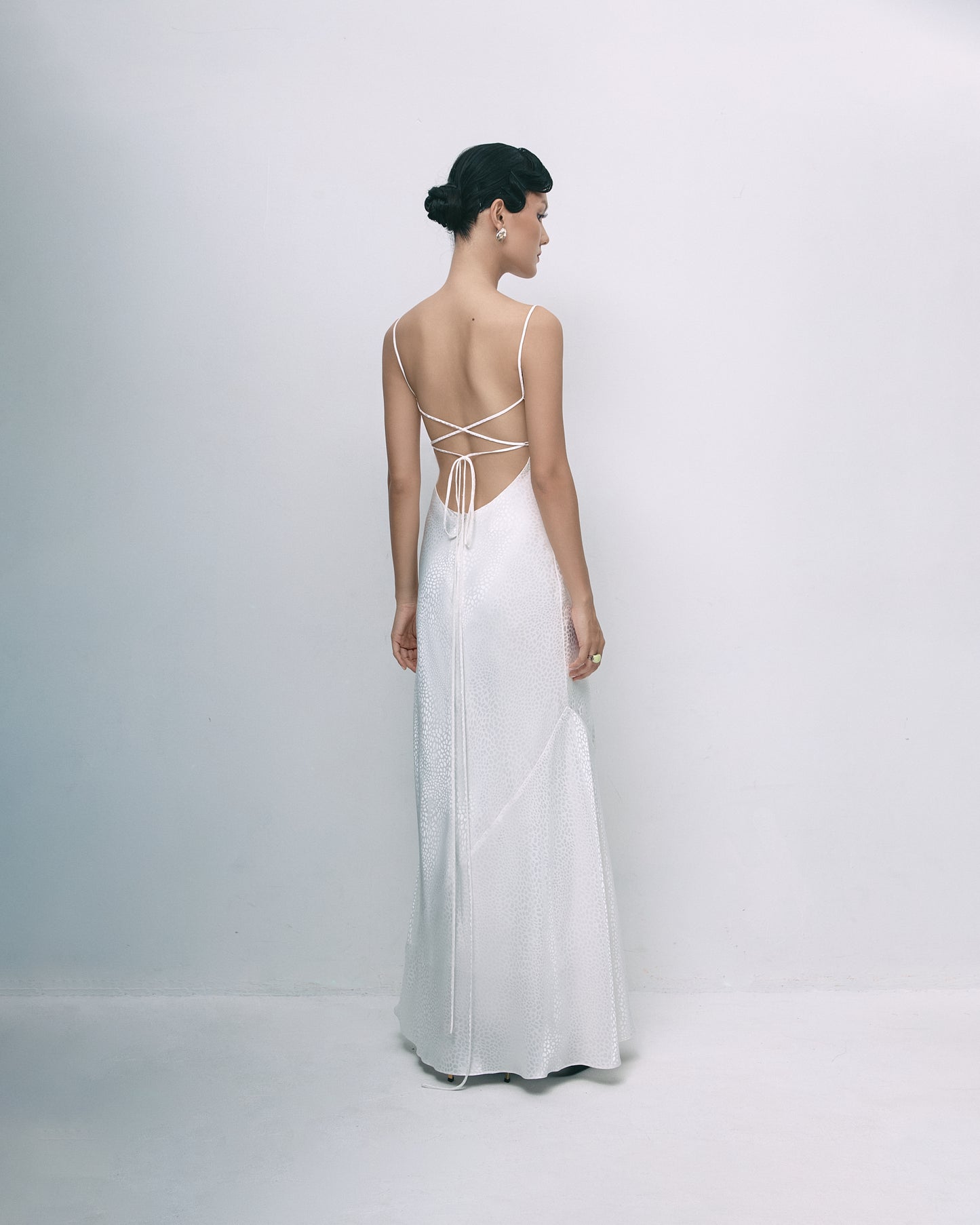 tam-tiet-silk-dress-white-THOME