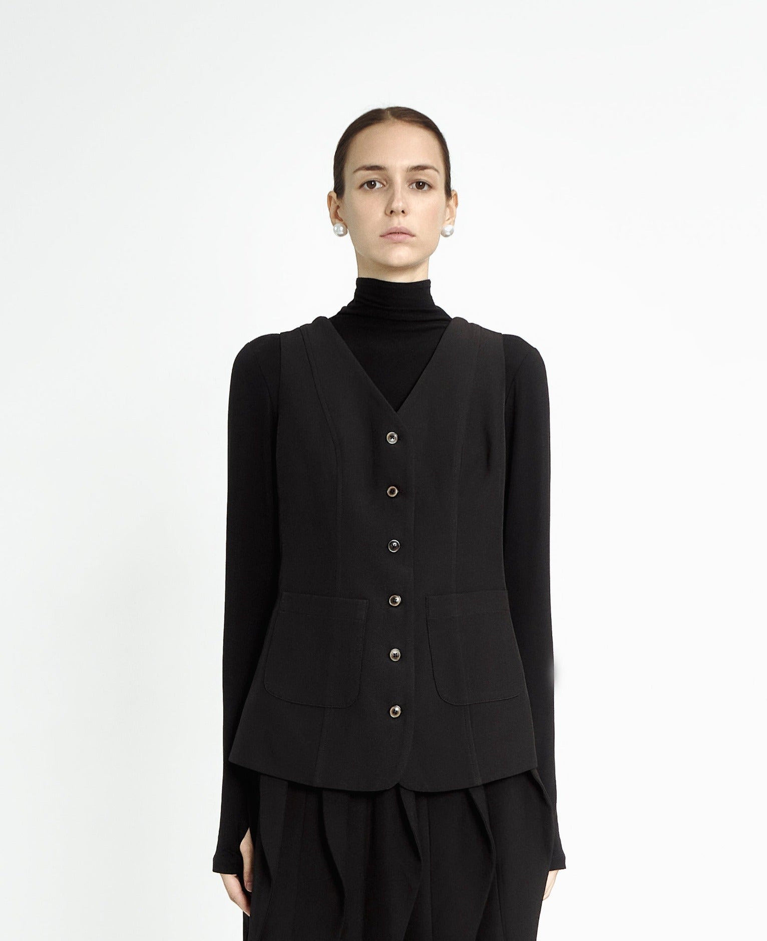 tailored-pocket-vest-black