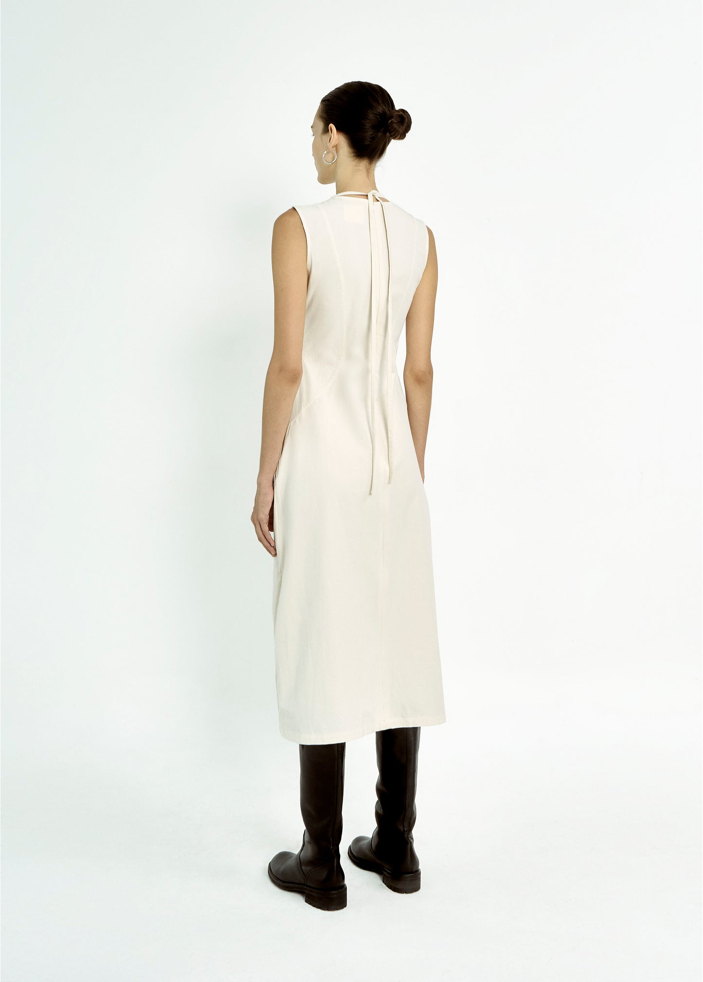 square-neck-sleeveless-dress-mayne-studios-astoud