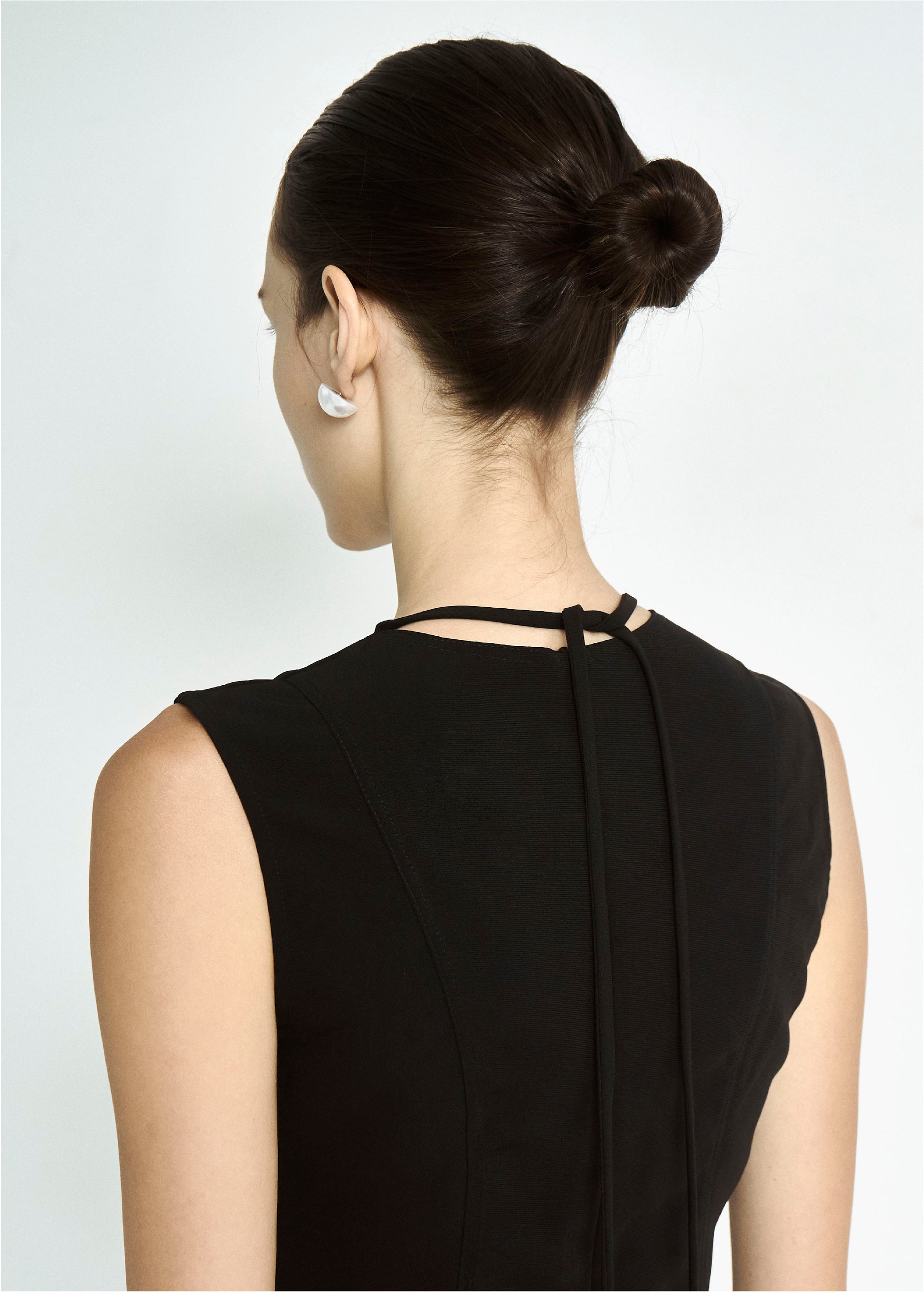 square-neck-sleeveless-dress-MAYNE-STUDIOS-astoud