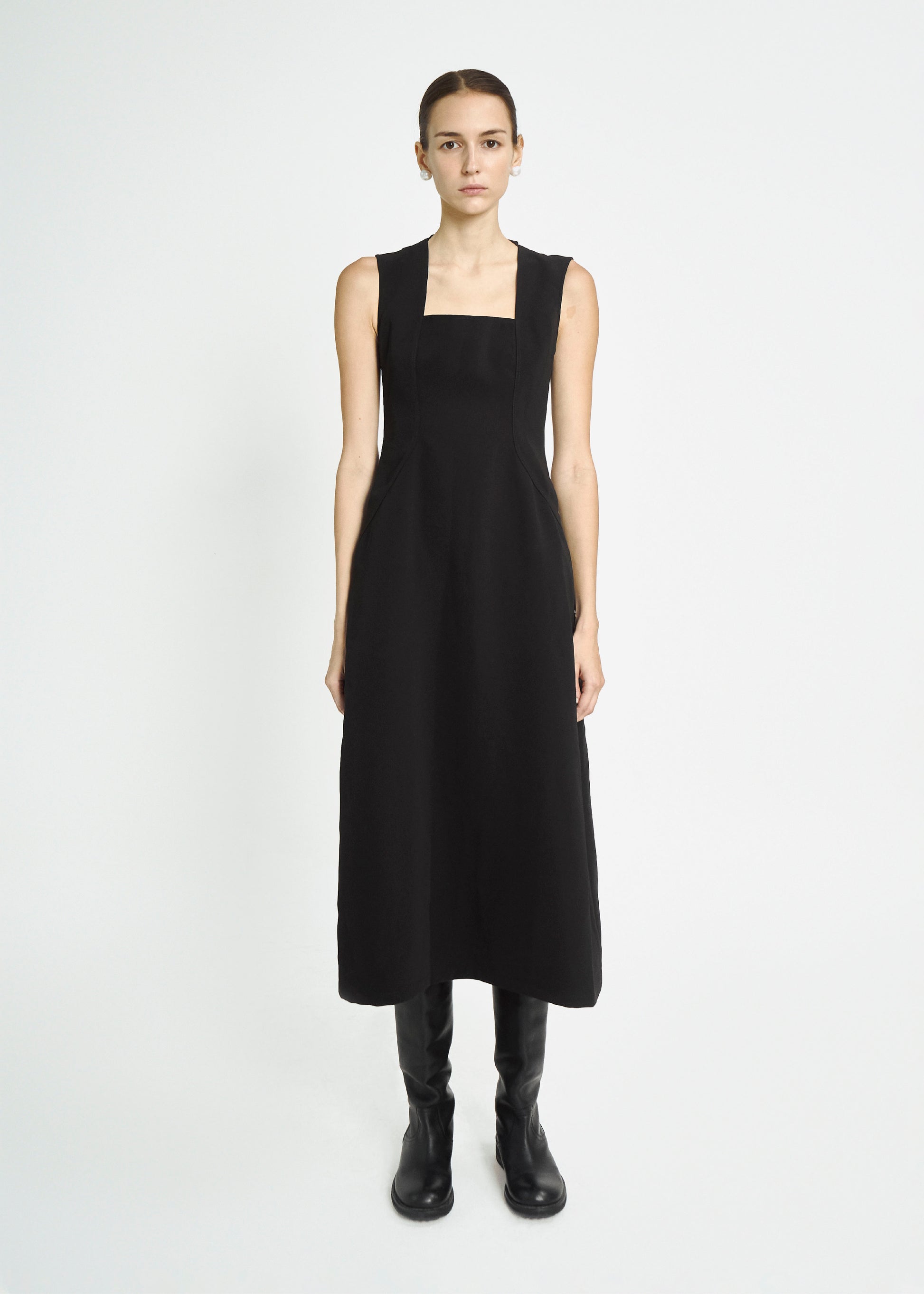 square-neck-sleeveless-dress-MAYNE-STUDIOS-astoud
