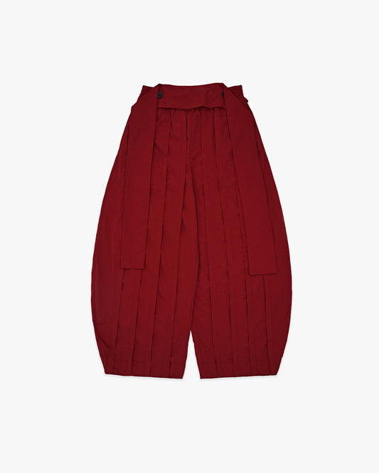 Red Harago Pleats Pants AIN Astoud