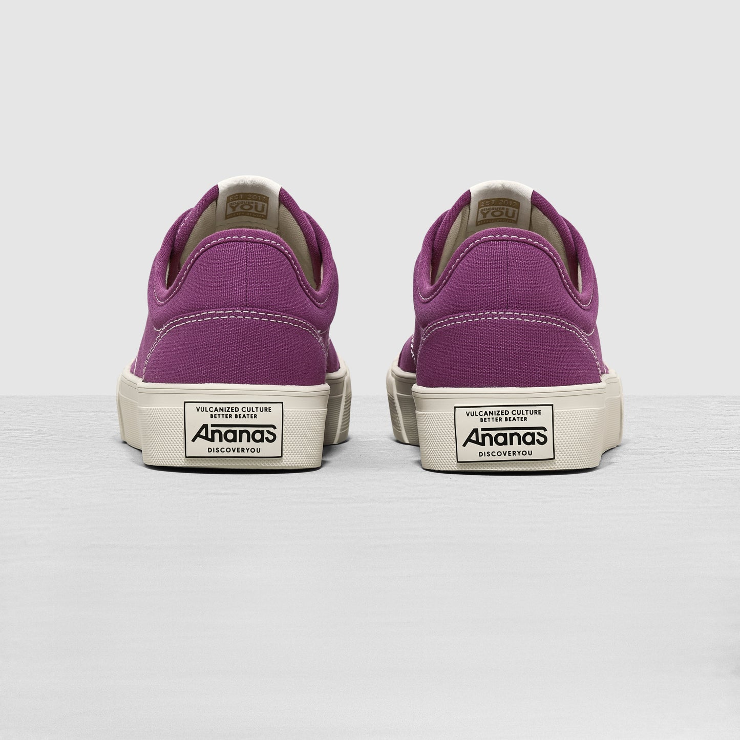 dark-purple-urbas-sc-low-top ananas astoud