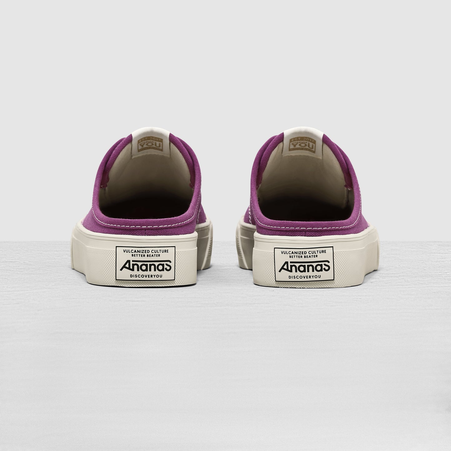 dark-purple-urbas-sc-mule ananas astoud