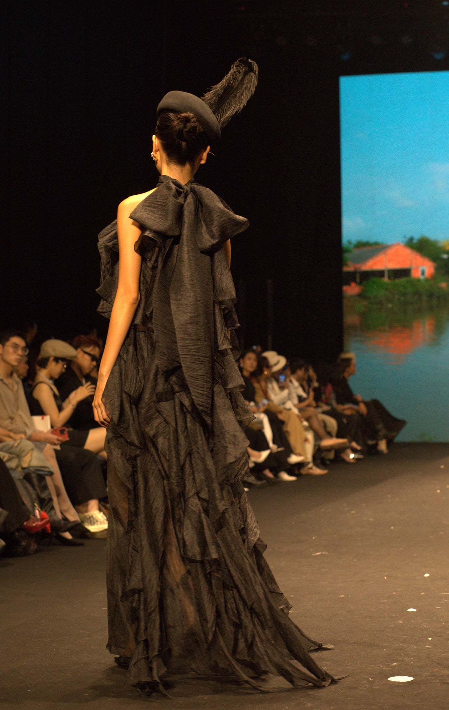 dap-diu-chiffon-ruffle-gown an heritage astoud