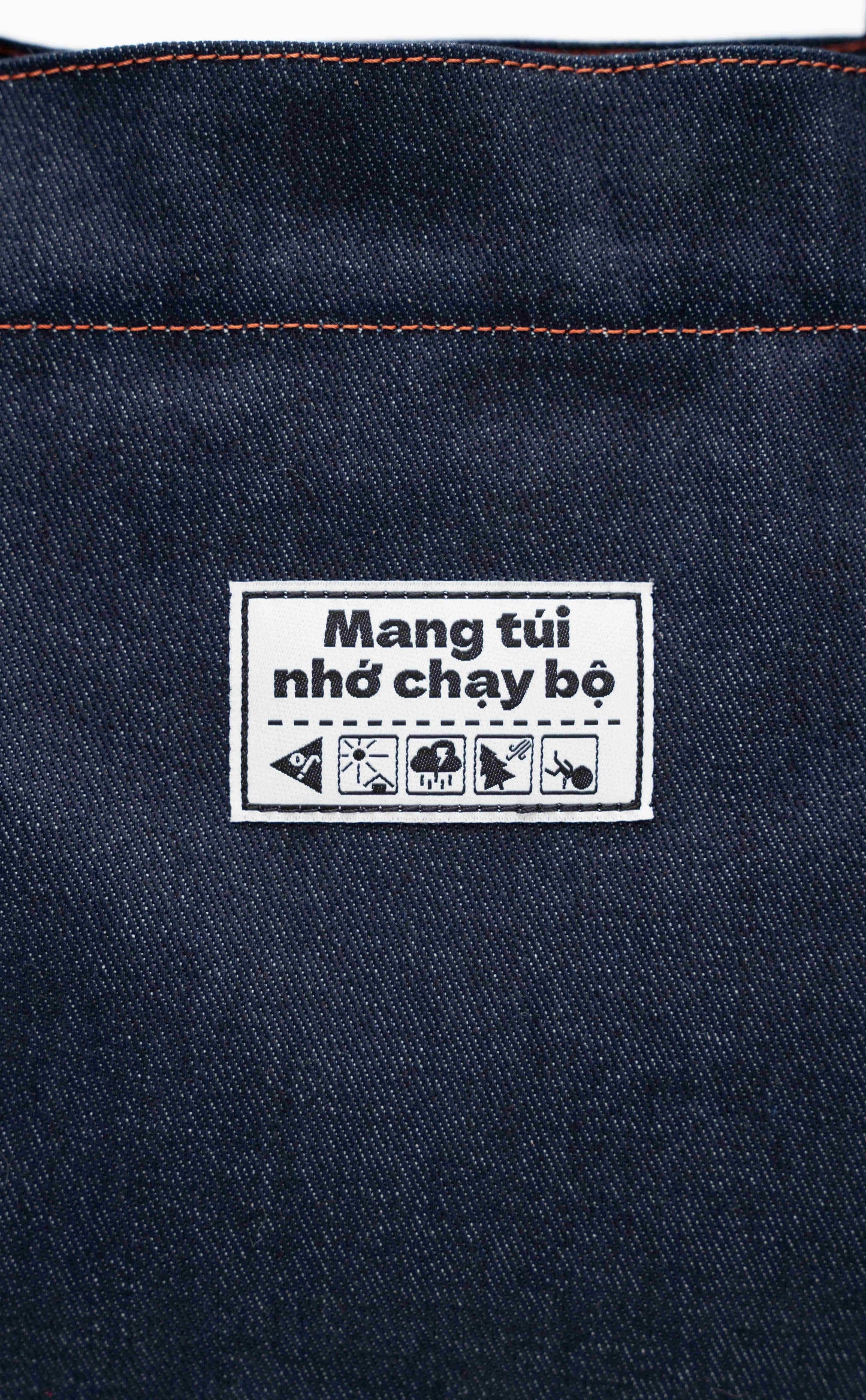 strap-3-tote-raw-denim-indigo jump out astoud