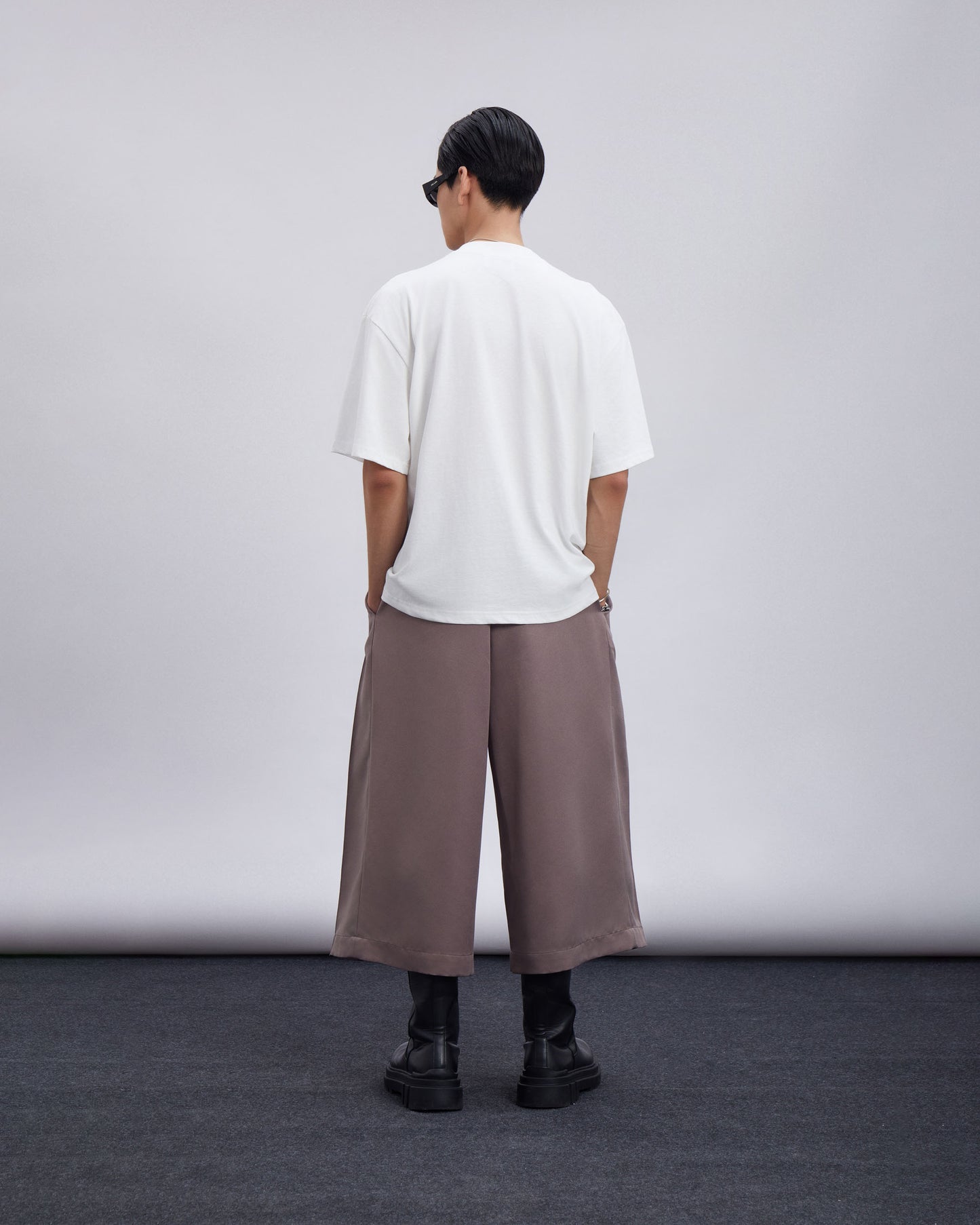 pleated-ring-tee-white-CAOSTU-ASTOUD
