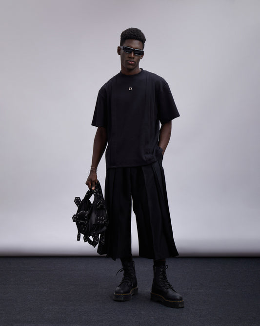 pleated-ring-tee-black-caostu-astoud