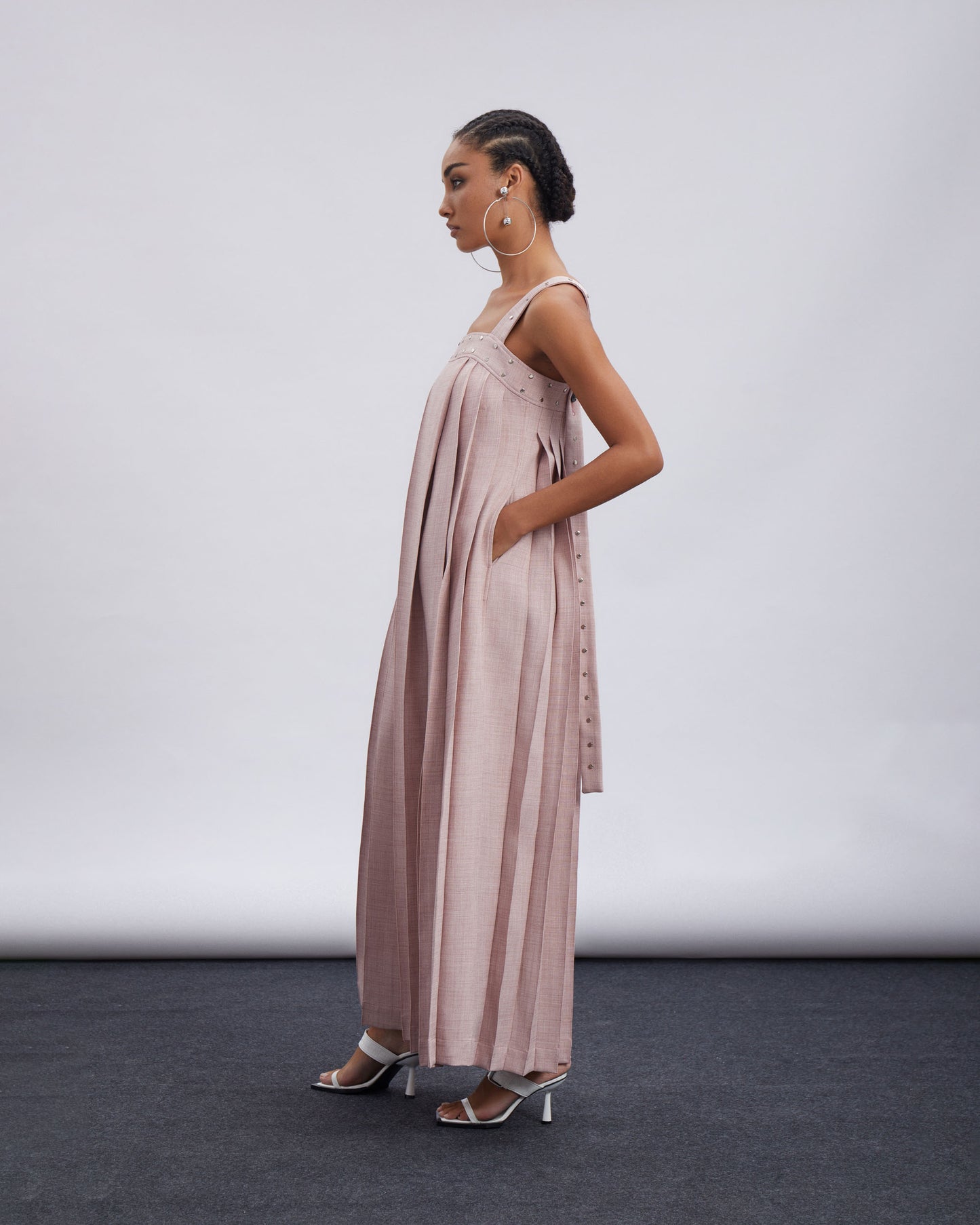 pleated-maxi-dress-caostu-pink-astoud