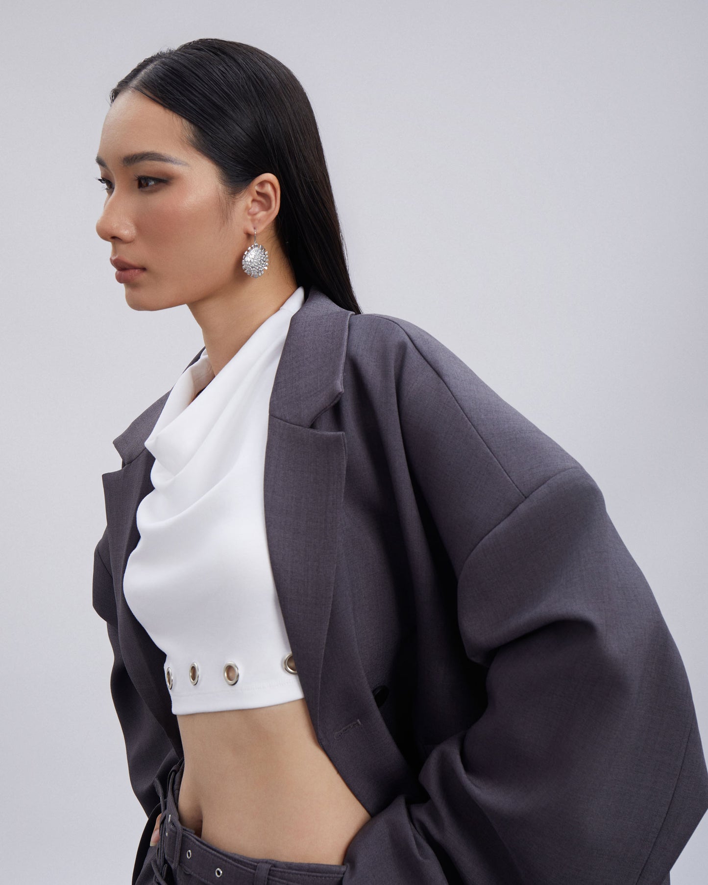 thung-thinh-crop-blazer-caostu-astoud