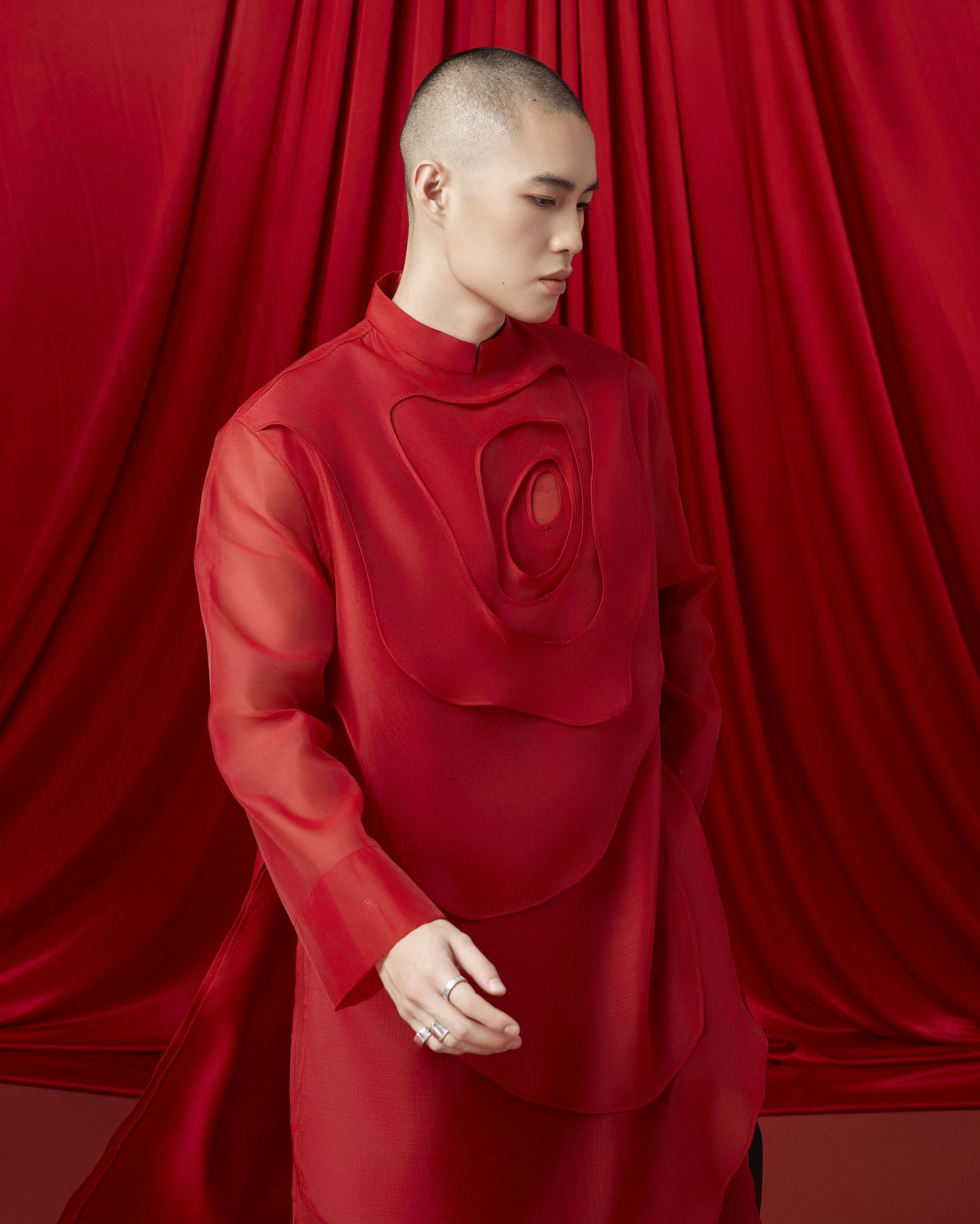 lop-lang-ao-dai-for-men-red-caostu-astoud