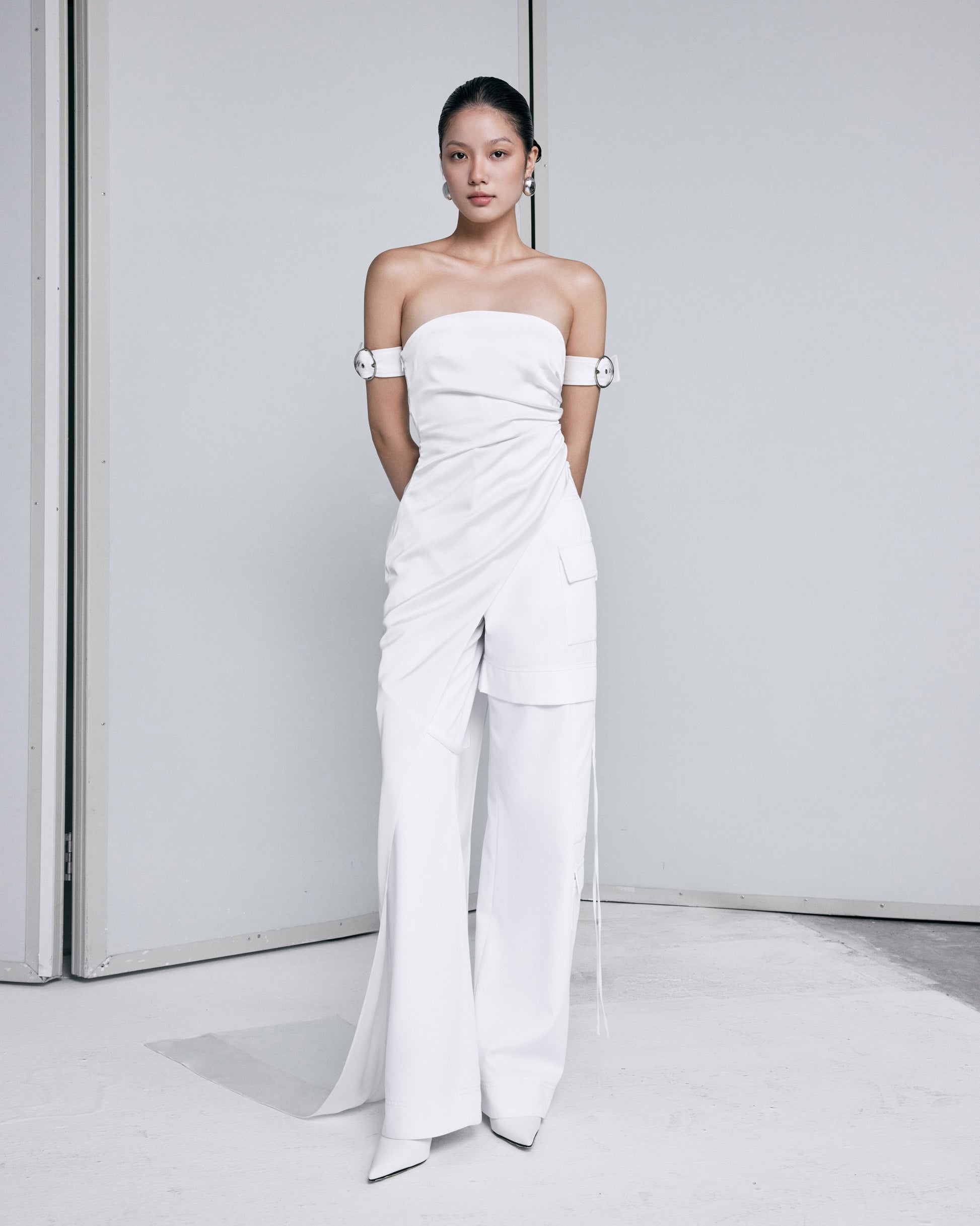 white-silk-top-FORTY-THREE-ASTOUD