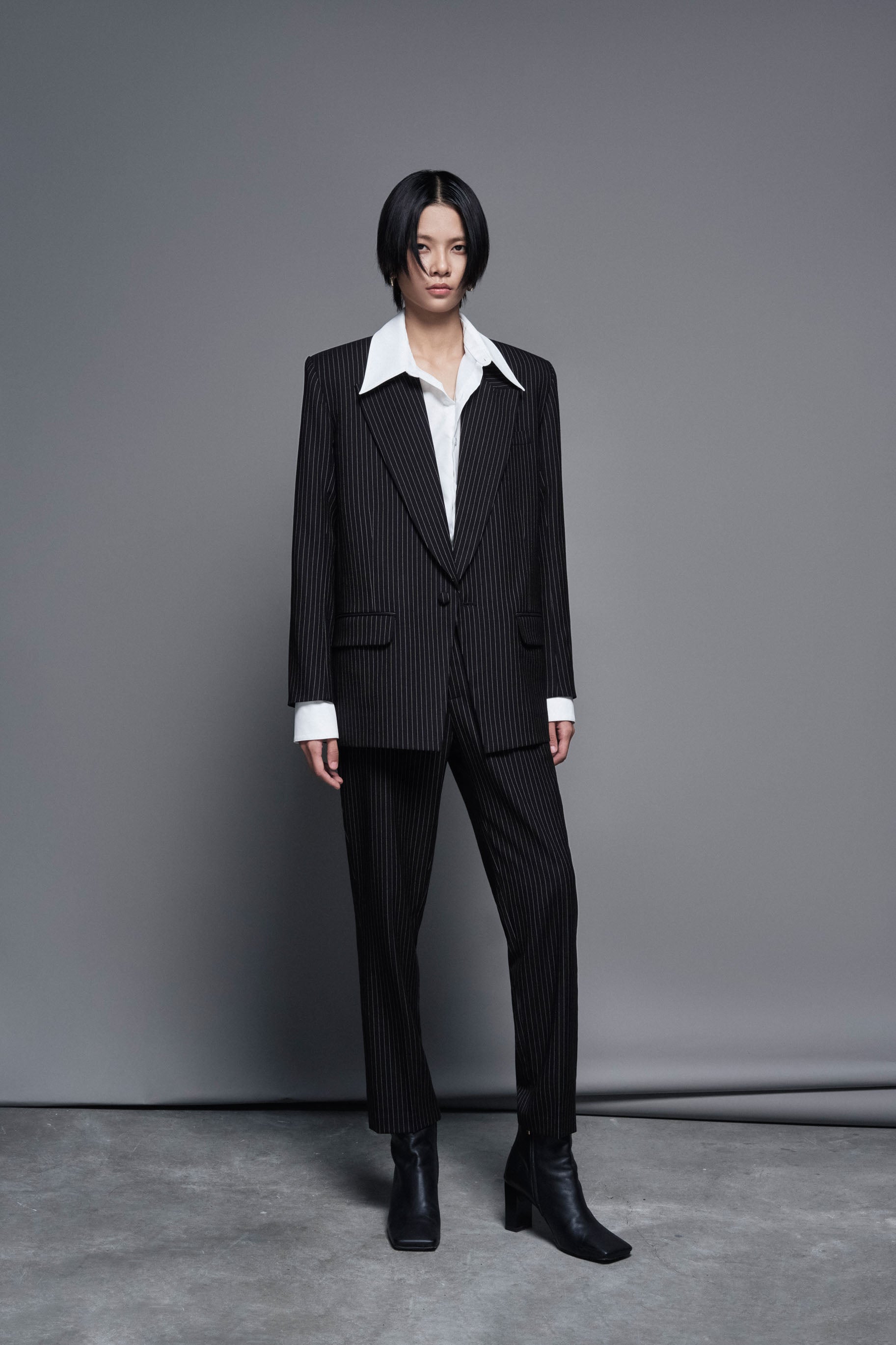 black-pinstriped-wool-blazer-FORTYTHREE-ASTOUD