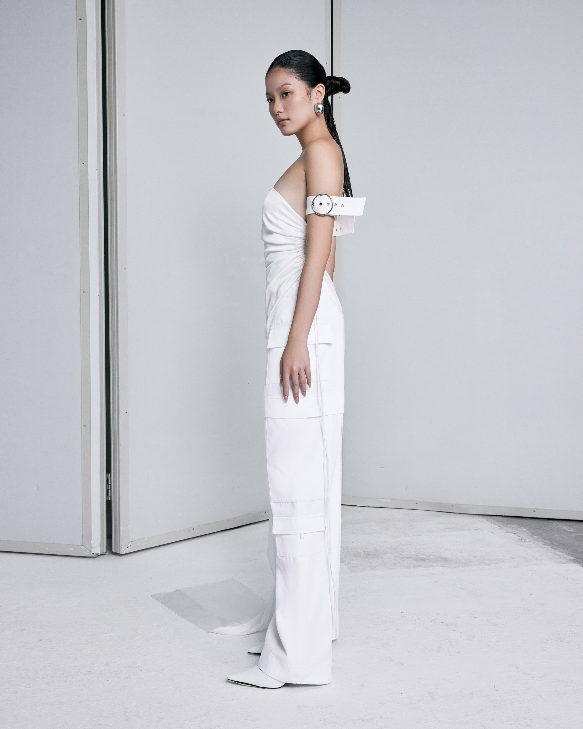white-silk-top-FORTY-THREE-ASTOUD