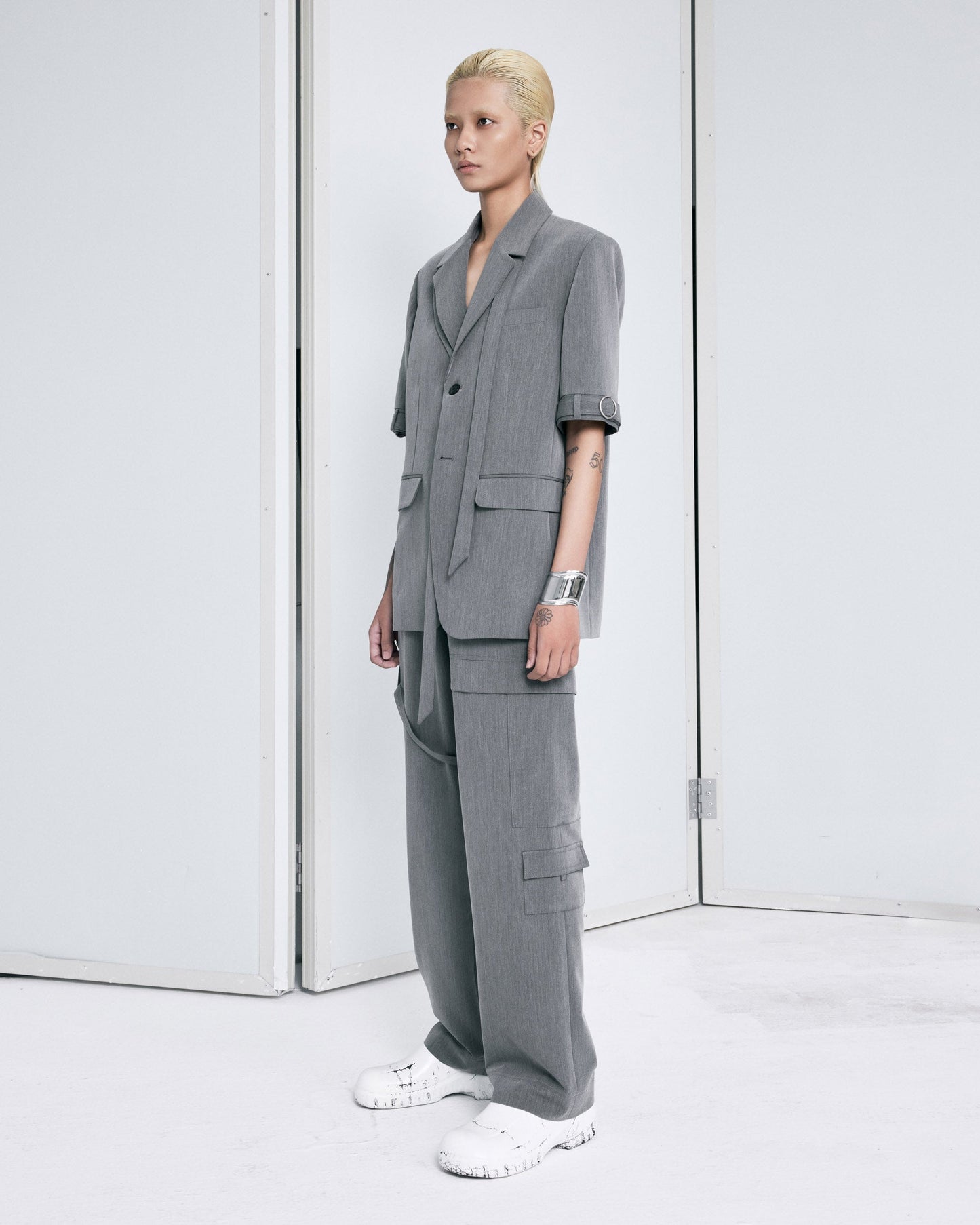 ultimate-grey-short-sleeve-blazer-FORTYTHREE-ASTOUD