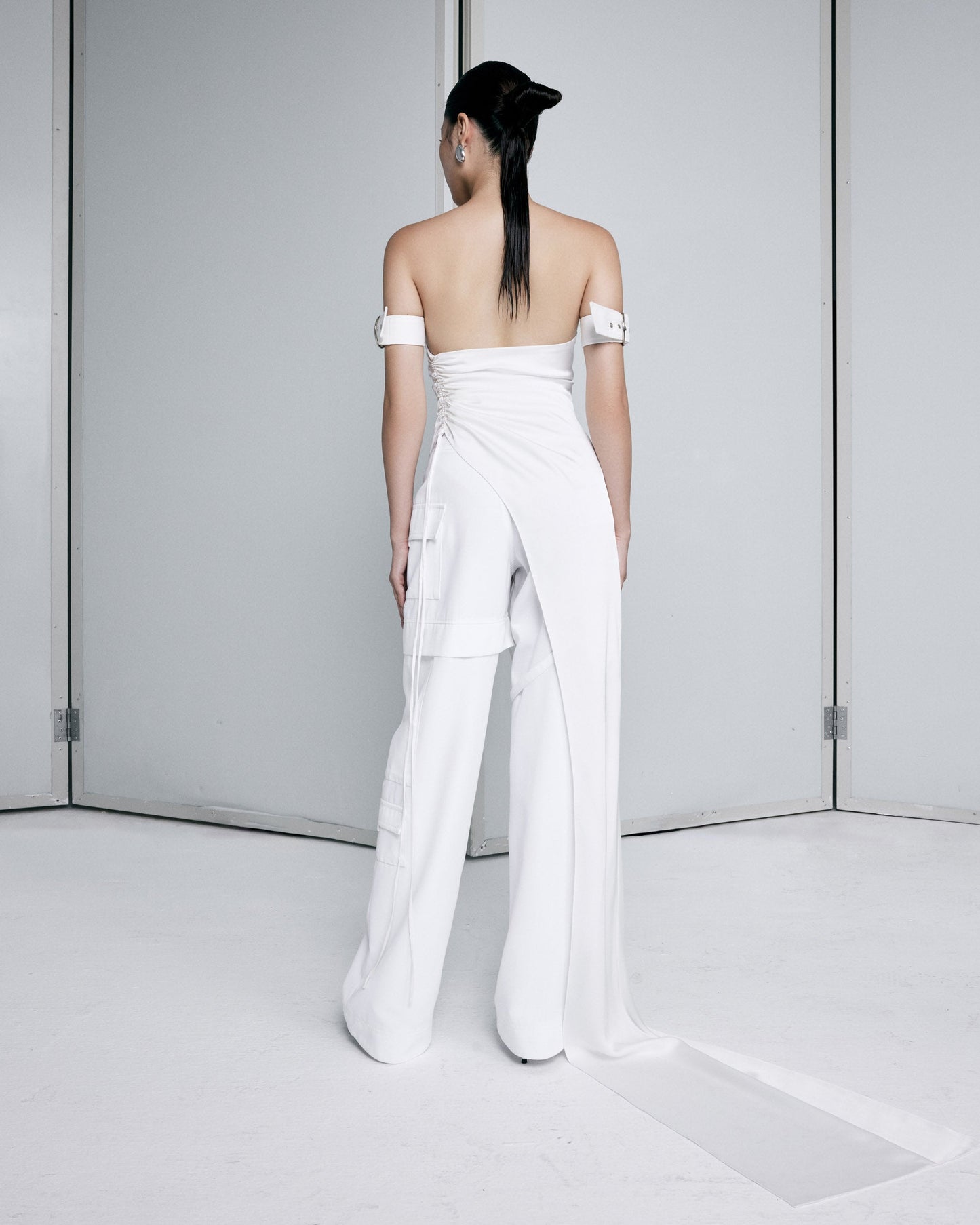 white-silk-top-FORTY-THREE-ASTOUDwhite-silk-top-FORTY-THREE-ASTOUDwhite-khaki-cargo-straight-leg-pants-FORTYTHREE-astoud