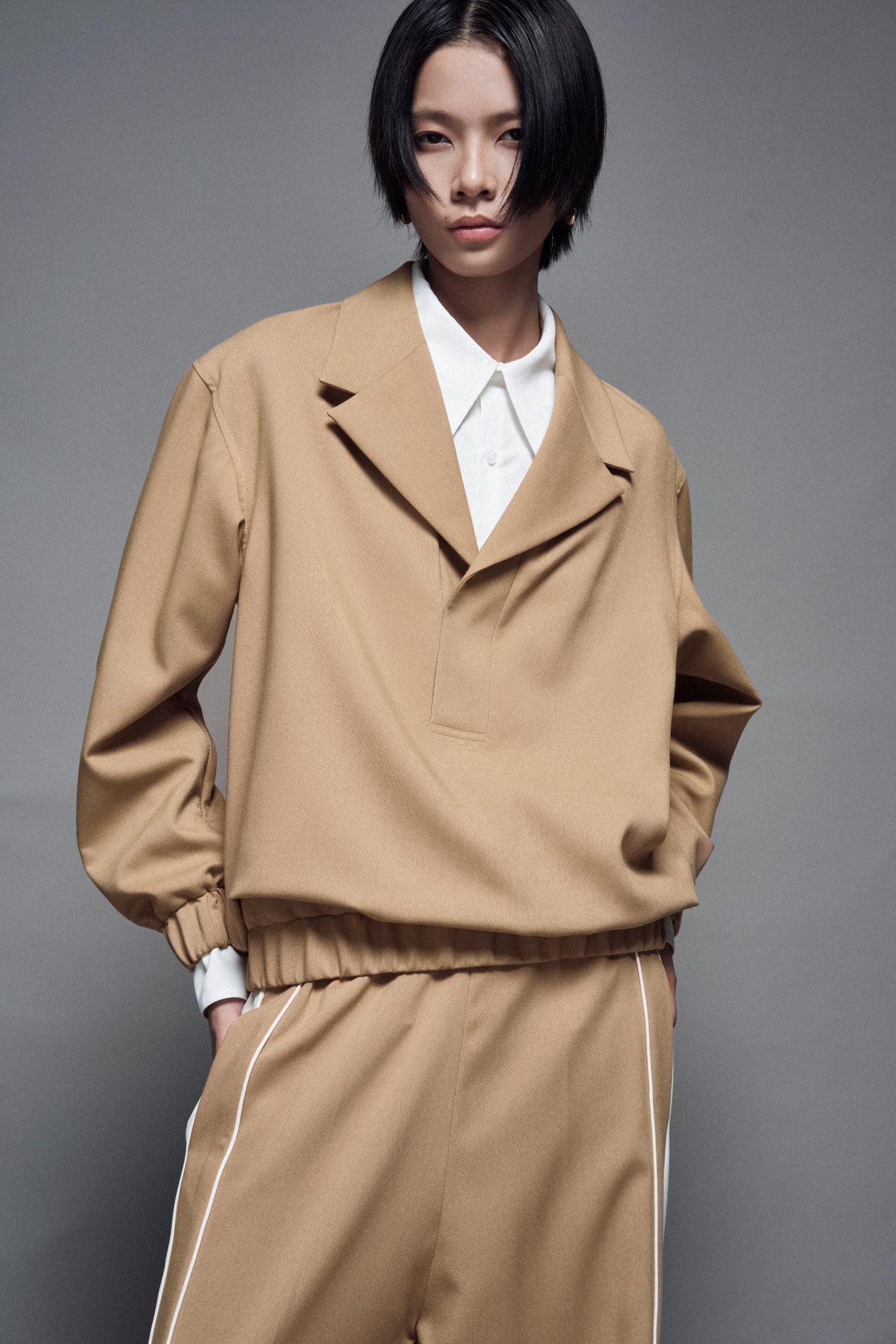 CAMEL-WOOL-NOTCHED-SWEATSHIRT-fortythree-astoud