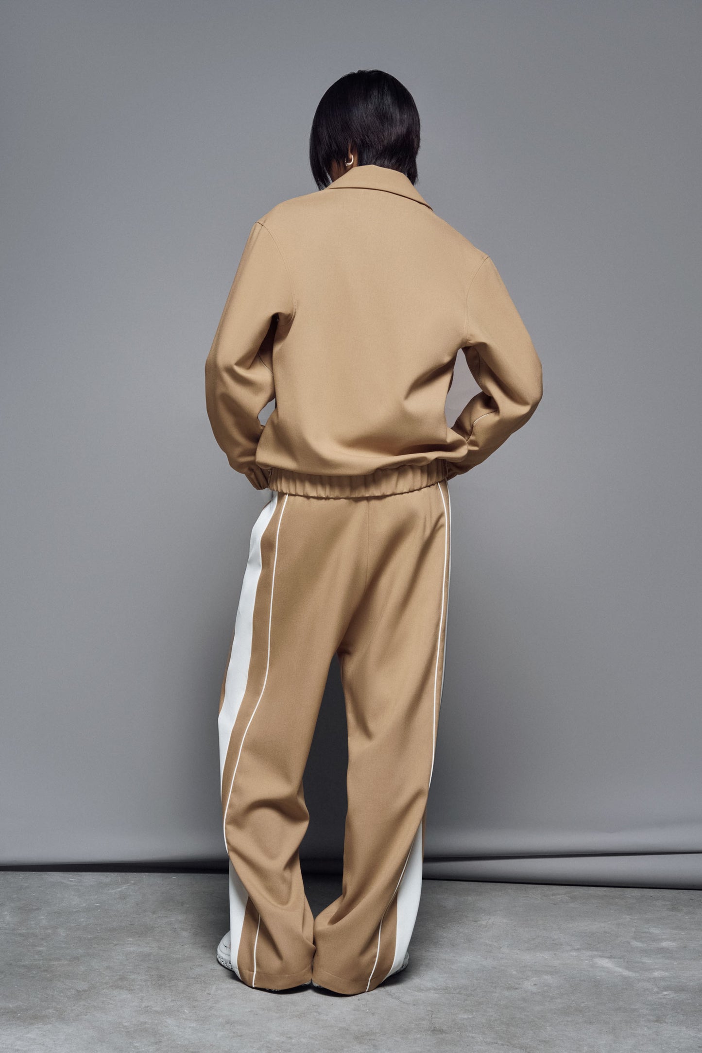 CAMEL-WOOL-NOTCHED-SWEATSHIRT-fortythree-astoud