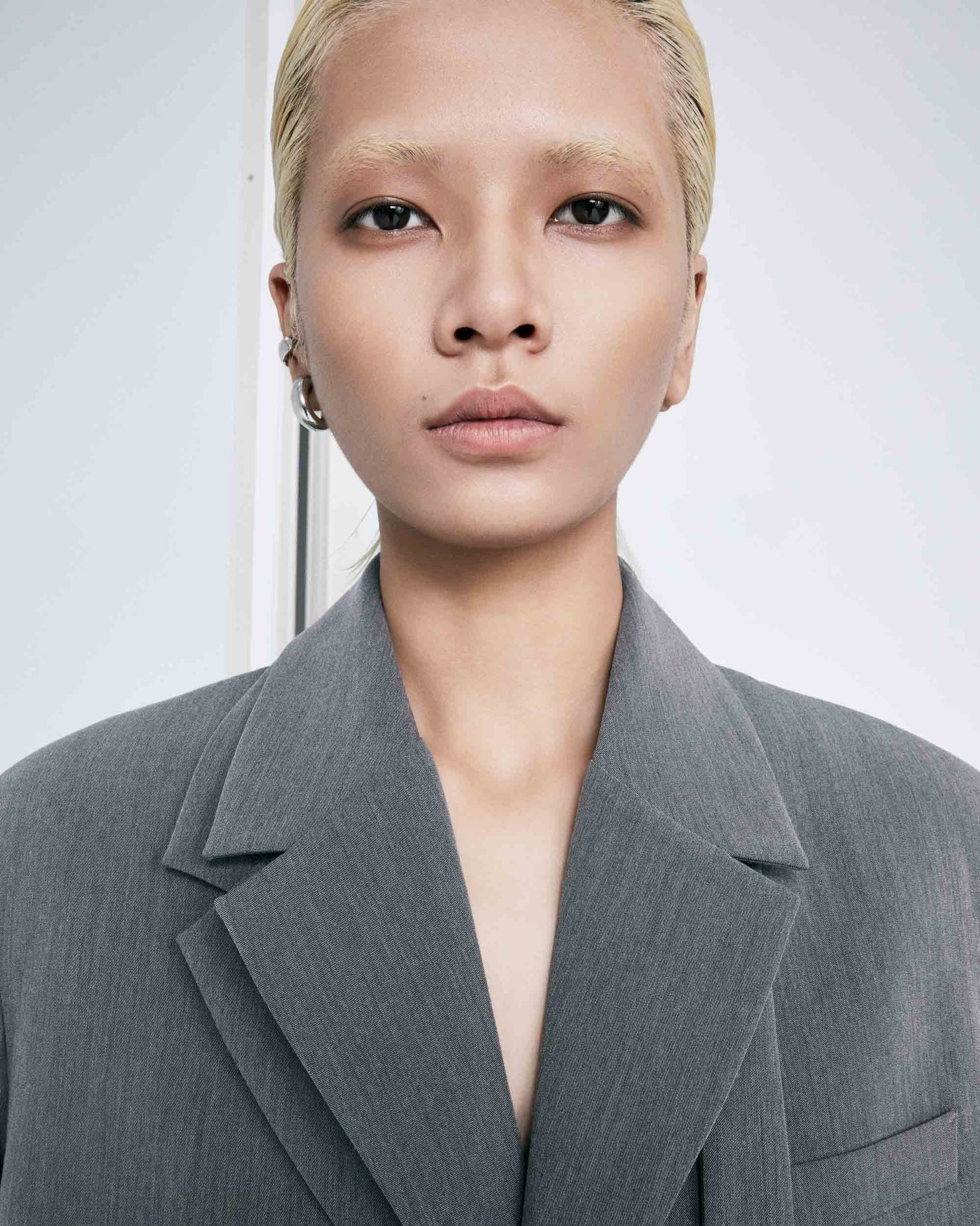 ultimate-grey-short-sleeve-blazer-FORTYTHREE-ASTOUD